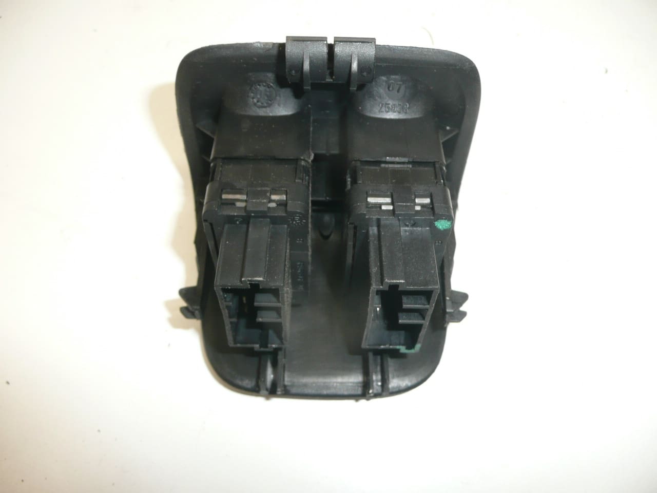 Interrupteur de lève-vitre Peugeot 206 6552WW – Image 2