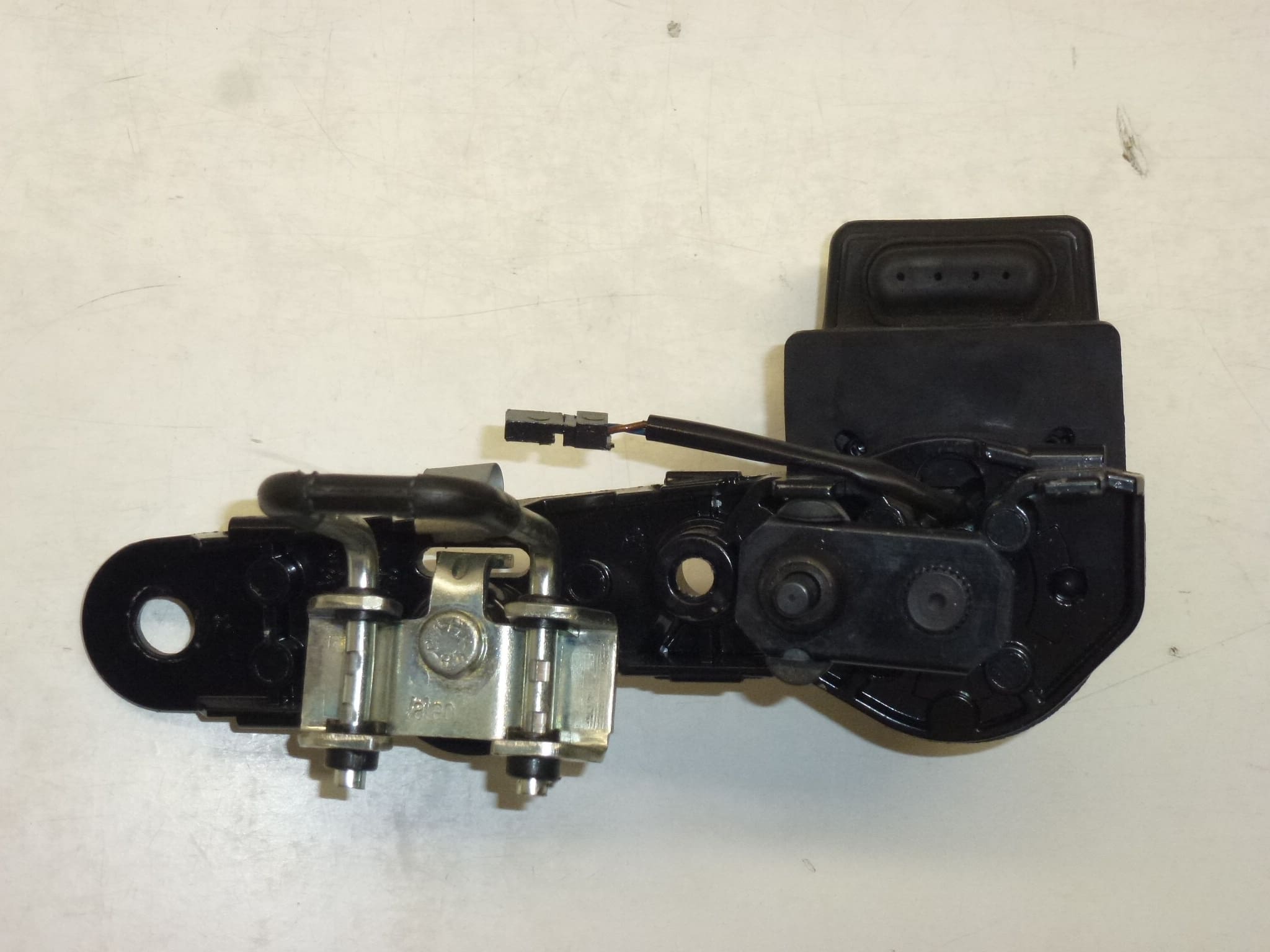 Mécanisme d'essuie-glace arrière Peugeot 407 SW 9651000780 6405Z1 – Image 2