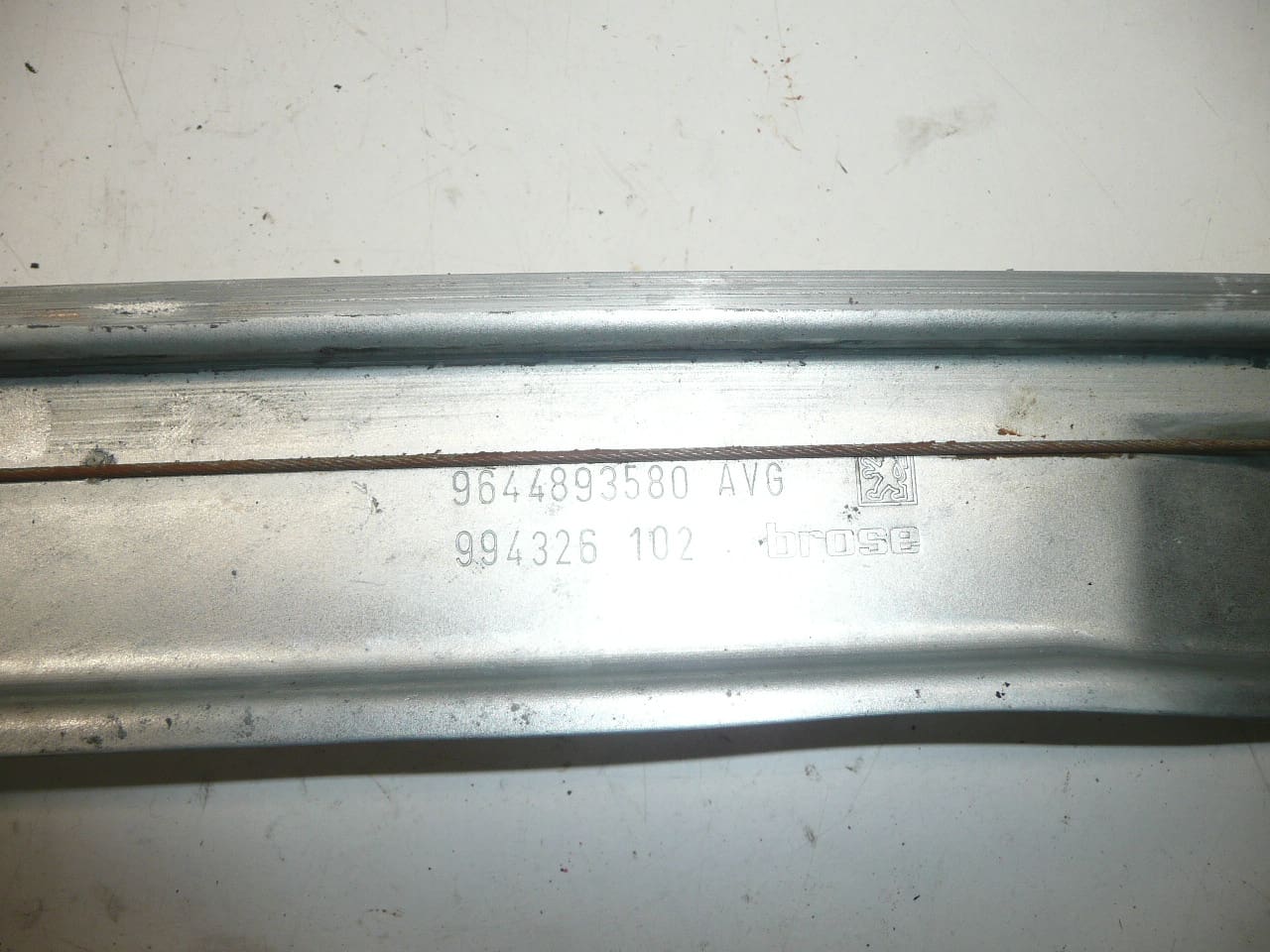 Mécanisme de lève-vitre gauche pour Peugeot 407 9644893580 9221Q6 – Image 2