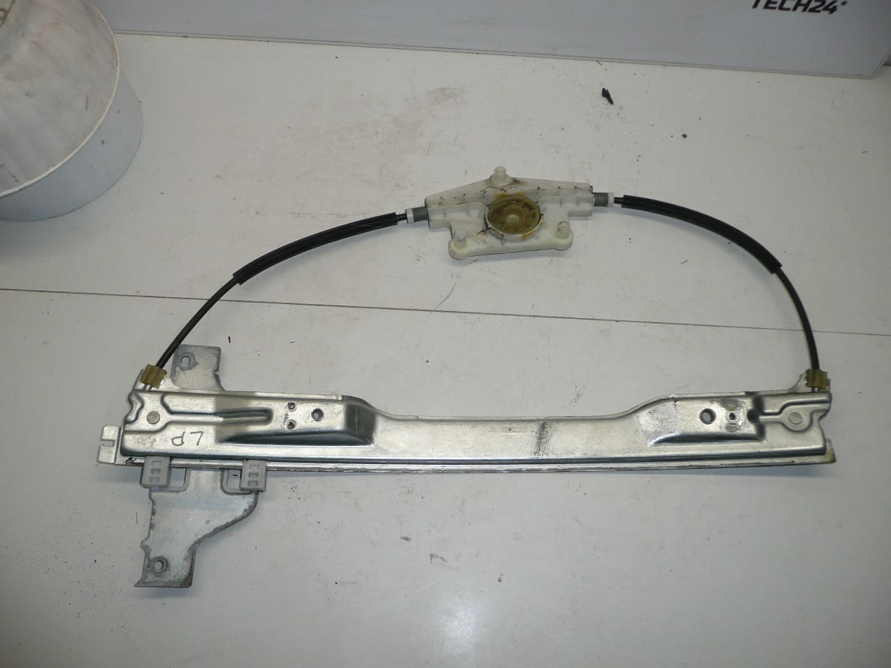 Mécanisme de lève-vitre avant gauche pour Citroën C4 5 portes réf 9221V1 – Image 2