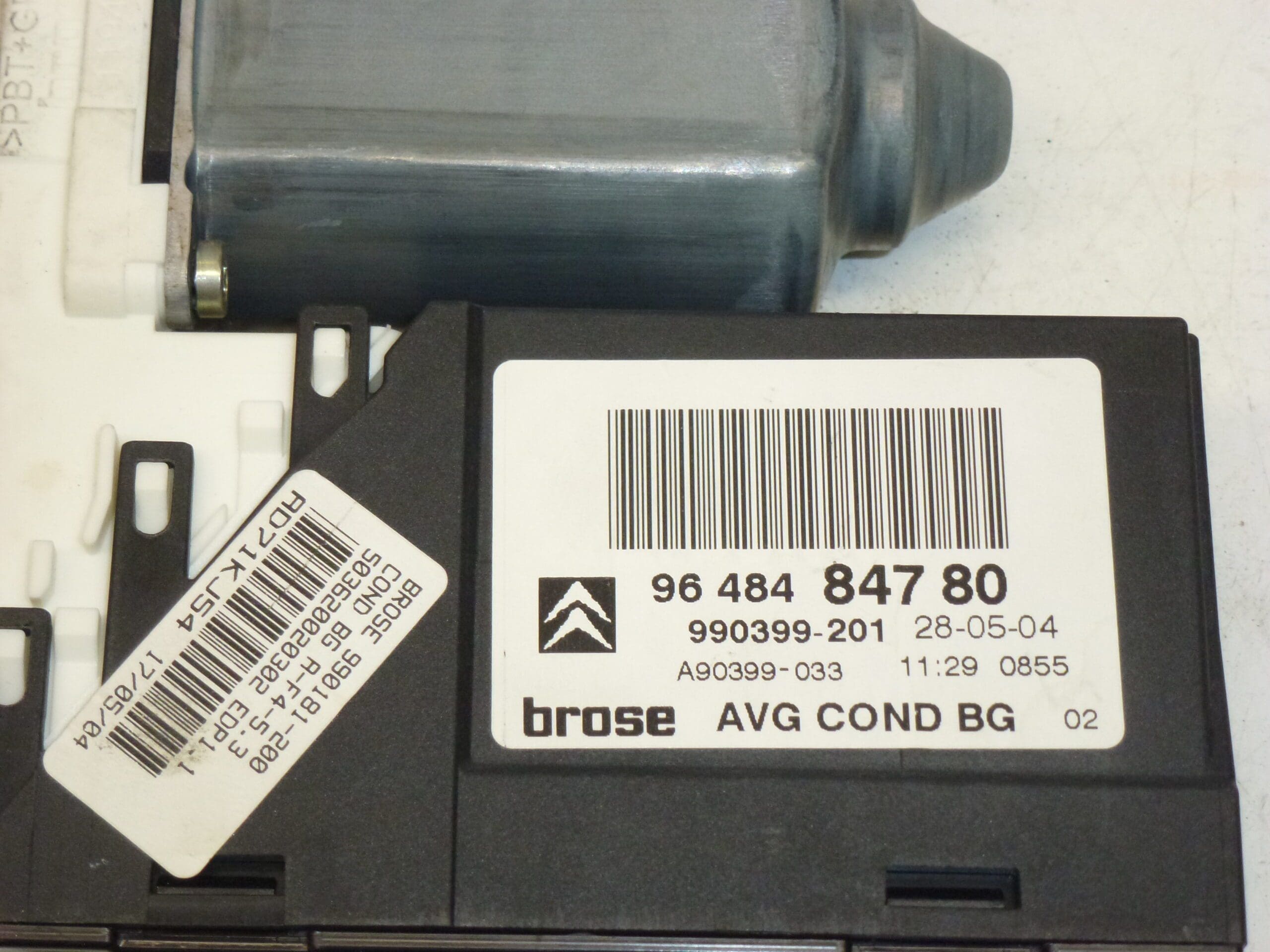 Moteur de lève-vitre avant gauche pour Citroën C5 9648484780 9221P3 – Image 2