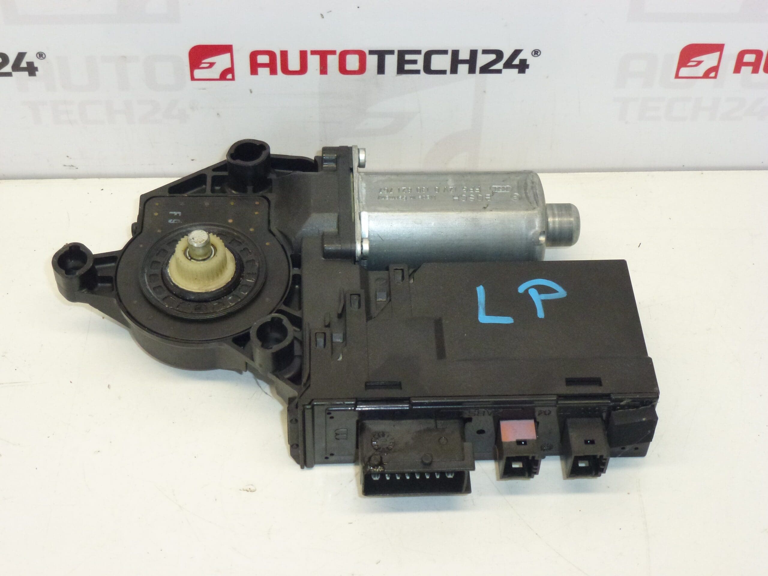 Moteur de lève-vitre avant gauche pour Peugeot 307 9637130580 9221N3 – Image 2
