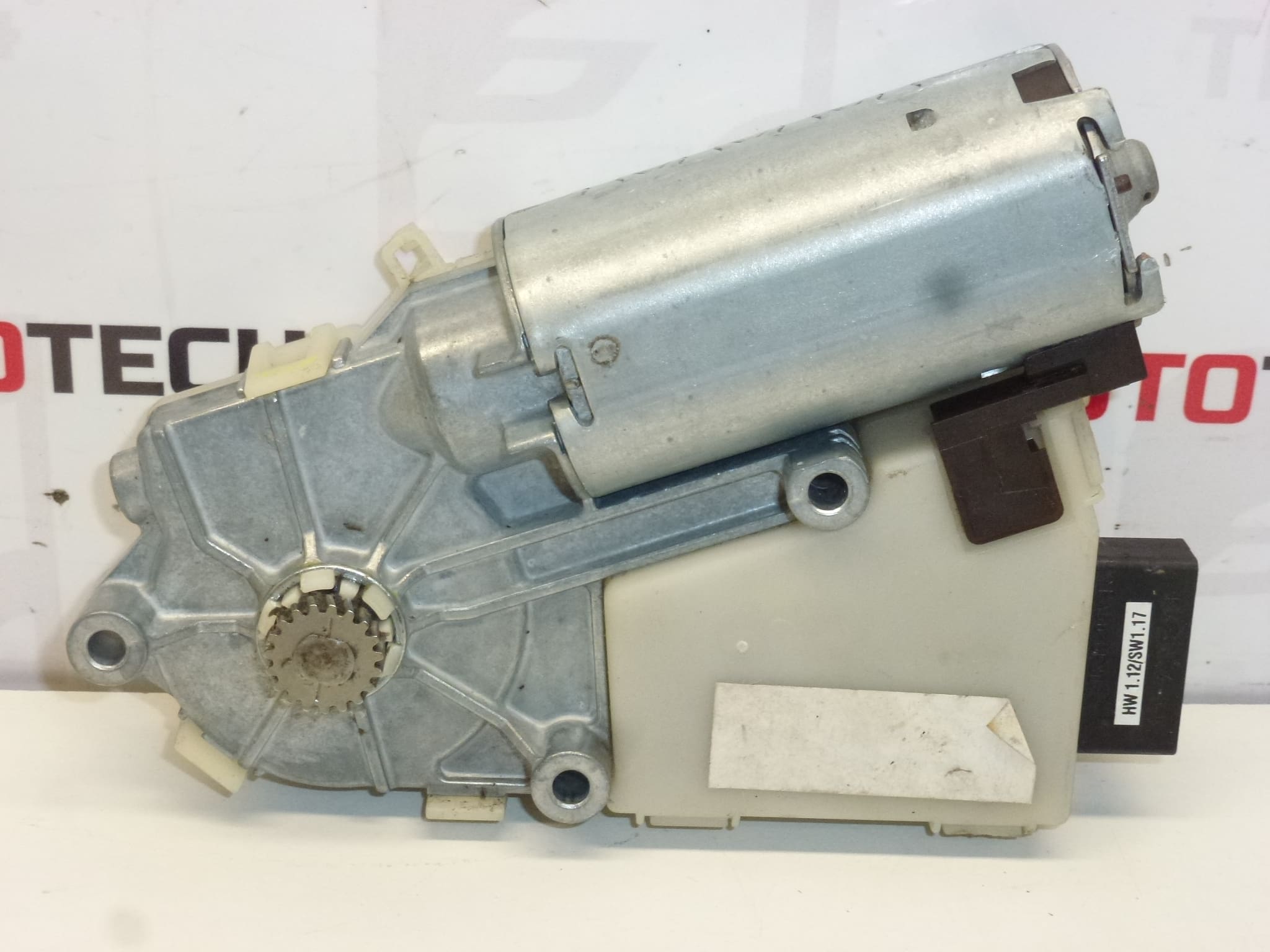 Moteur électrique Valeo Webasto pour Citroën/Peugeot réf. 404.424 8401T2 – Image 2