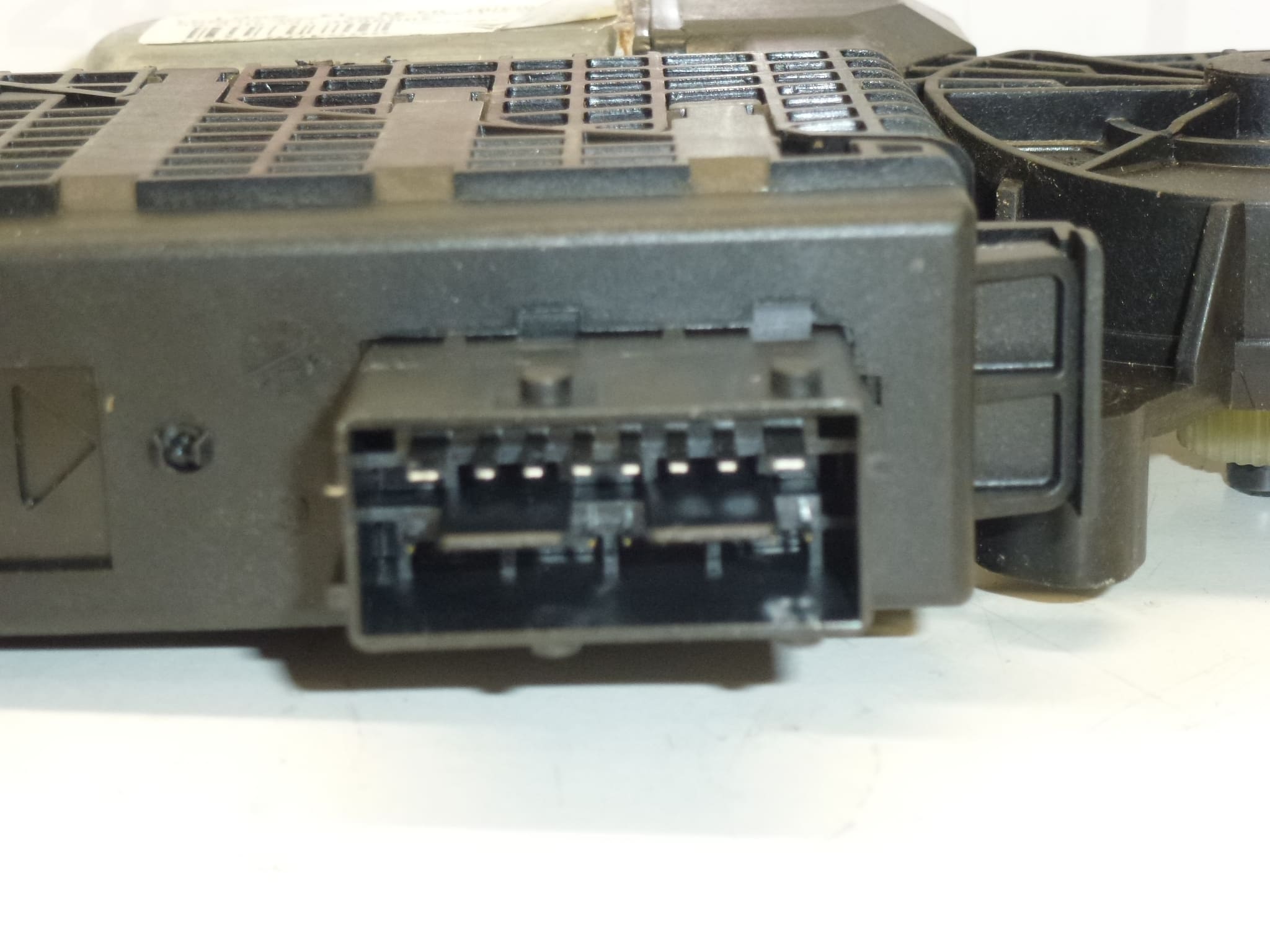 Moteur de lève-vitre avant gauche pour Citroën C4 Picasso 9654087680 9221CZ – Image 2