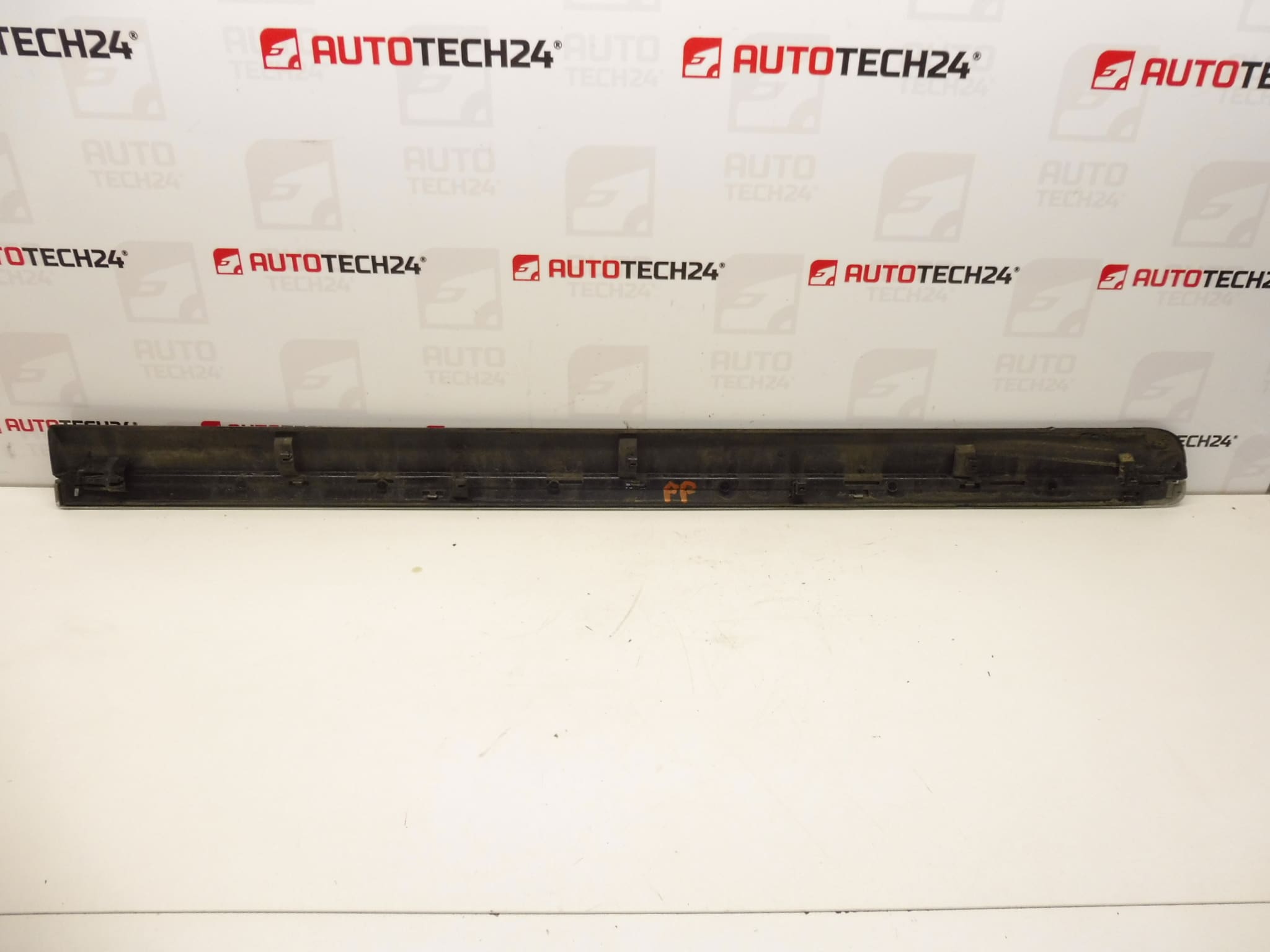 Moulure de porte avant droite pour Citroën C8 et Peugeot 807 EYJ 1401028477 8545GJ – Image 2