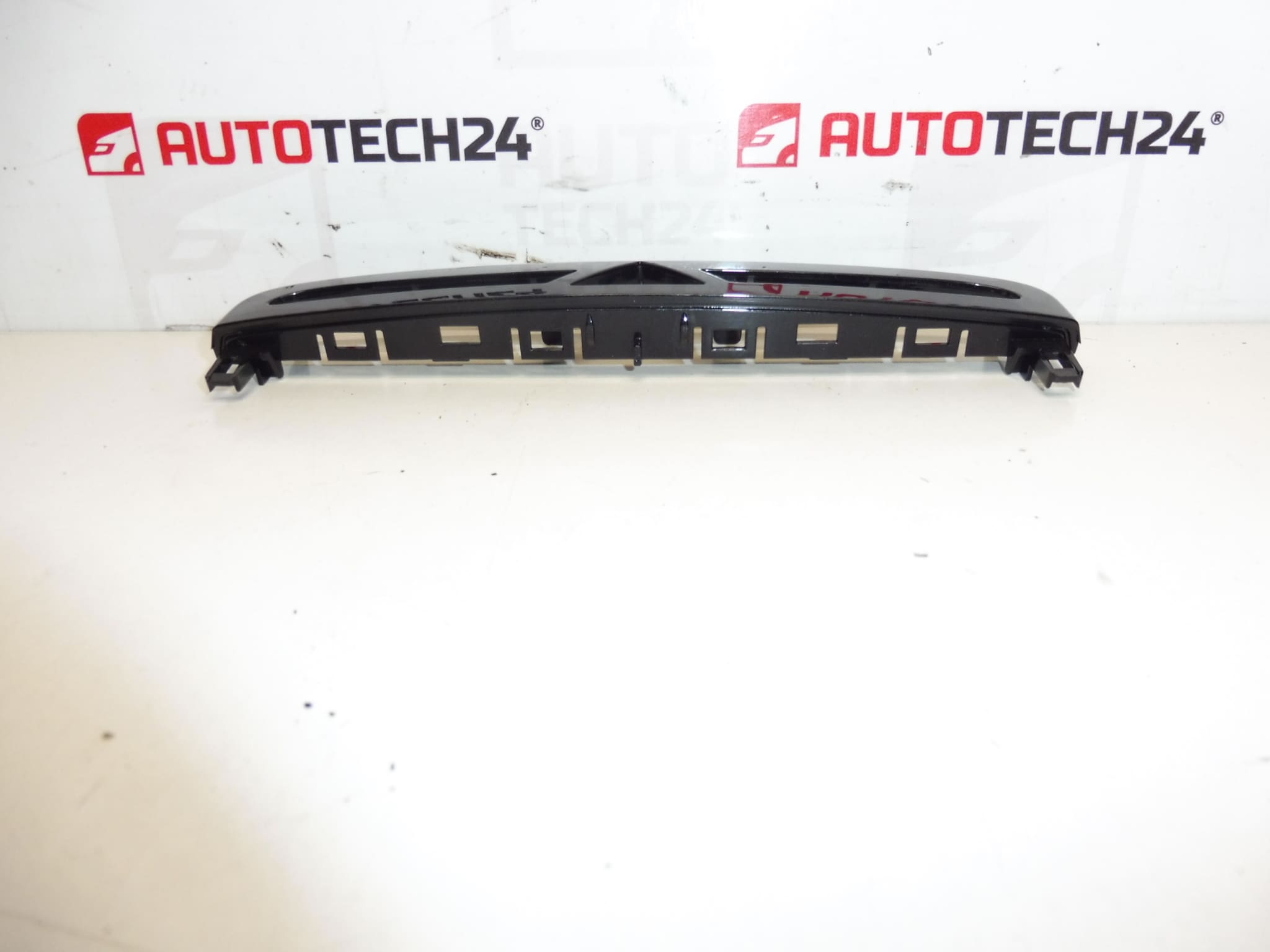 Panneau de boutons pour Peugeot 308 réf. 9658691577 8231QN – Image 2