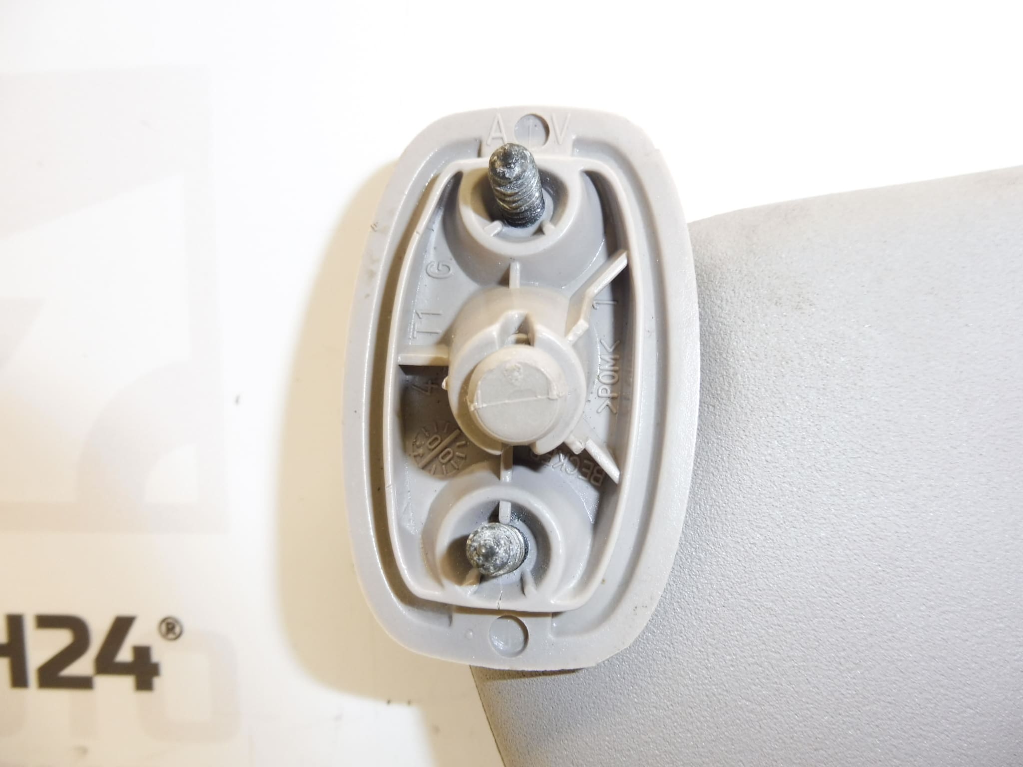 Pare-soleil gauche pour Citroën/Peugeot 8143EP – Image 2