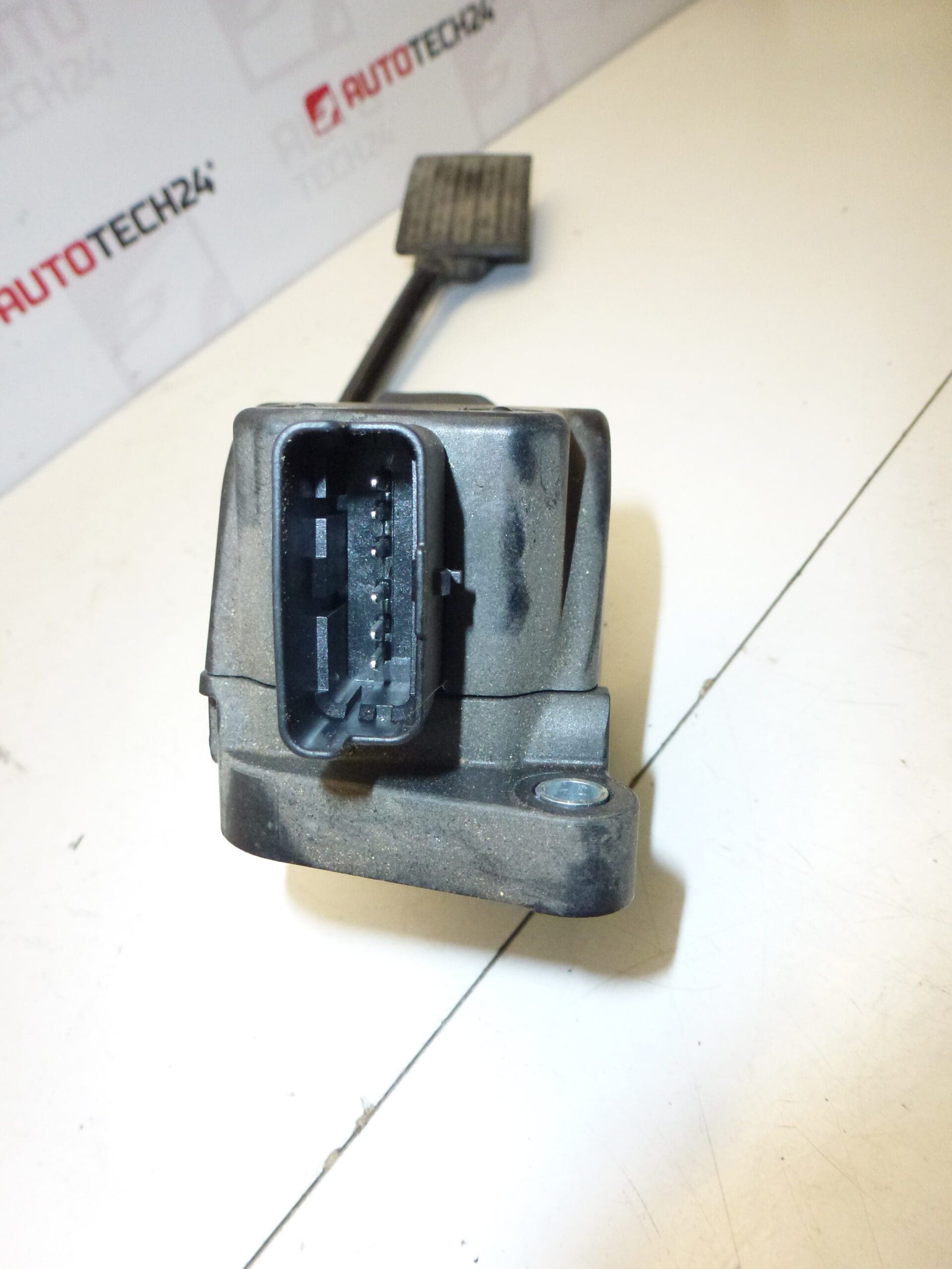 Pédale d'accélérateur Bosch avec potentiomètre pour Citroën et Peugeot 0280755159, 9686212980, 1601EP – Image 2