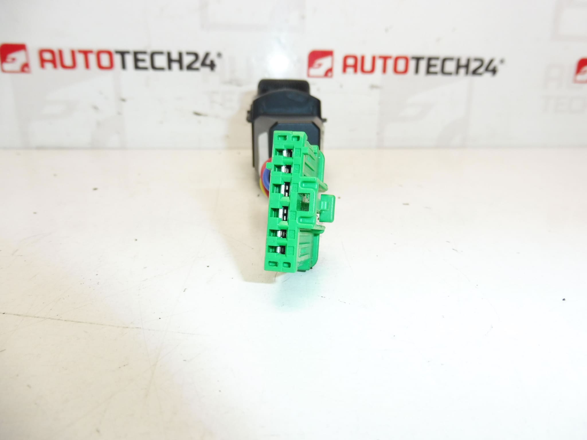 Commande de chauffage et de climatisation pour Peugeot 3008/5008, 96846886XT, 6451YX – Image 2