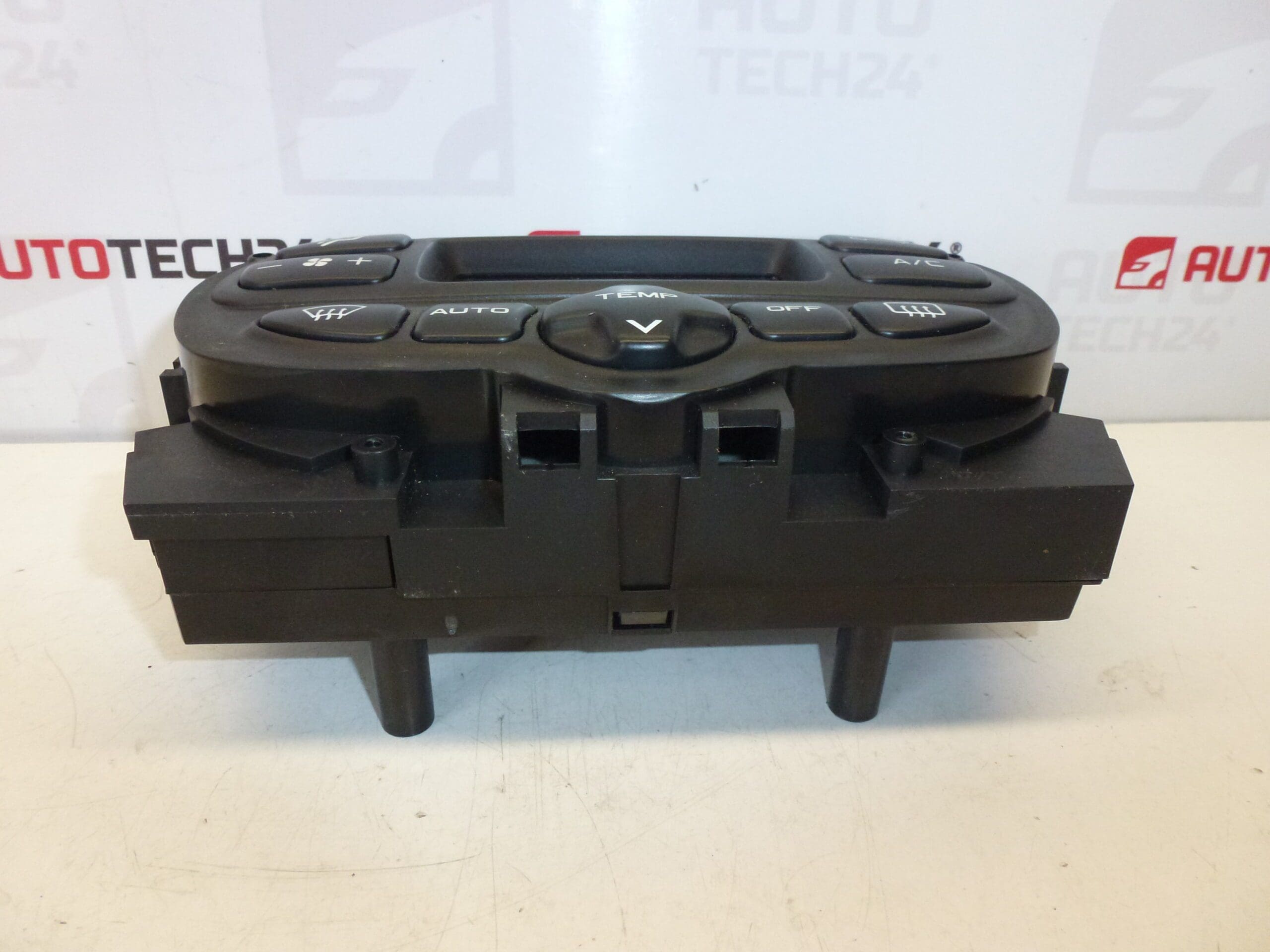 Commande de chauffage et de climatisation d'occasion pour Peugeot 307 Réf 96527144XT 6451ZQ – Image 2
