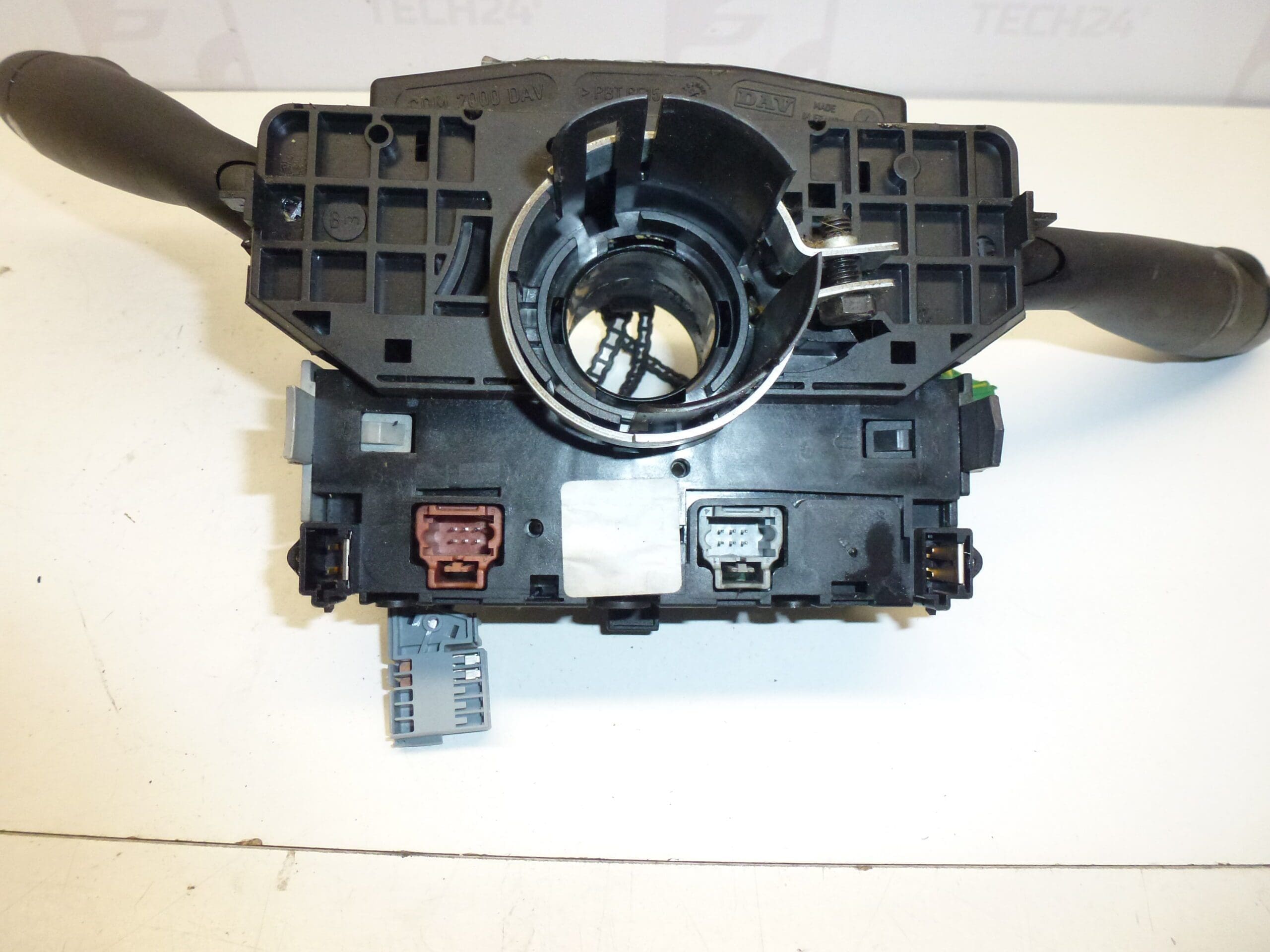 Commandes au volant pour Citroën/Peugeot 96605680XT 6239Q2 – Image 2