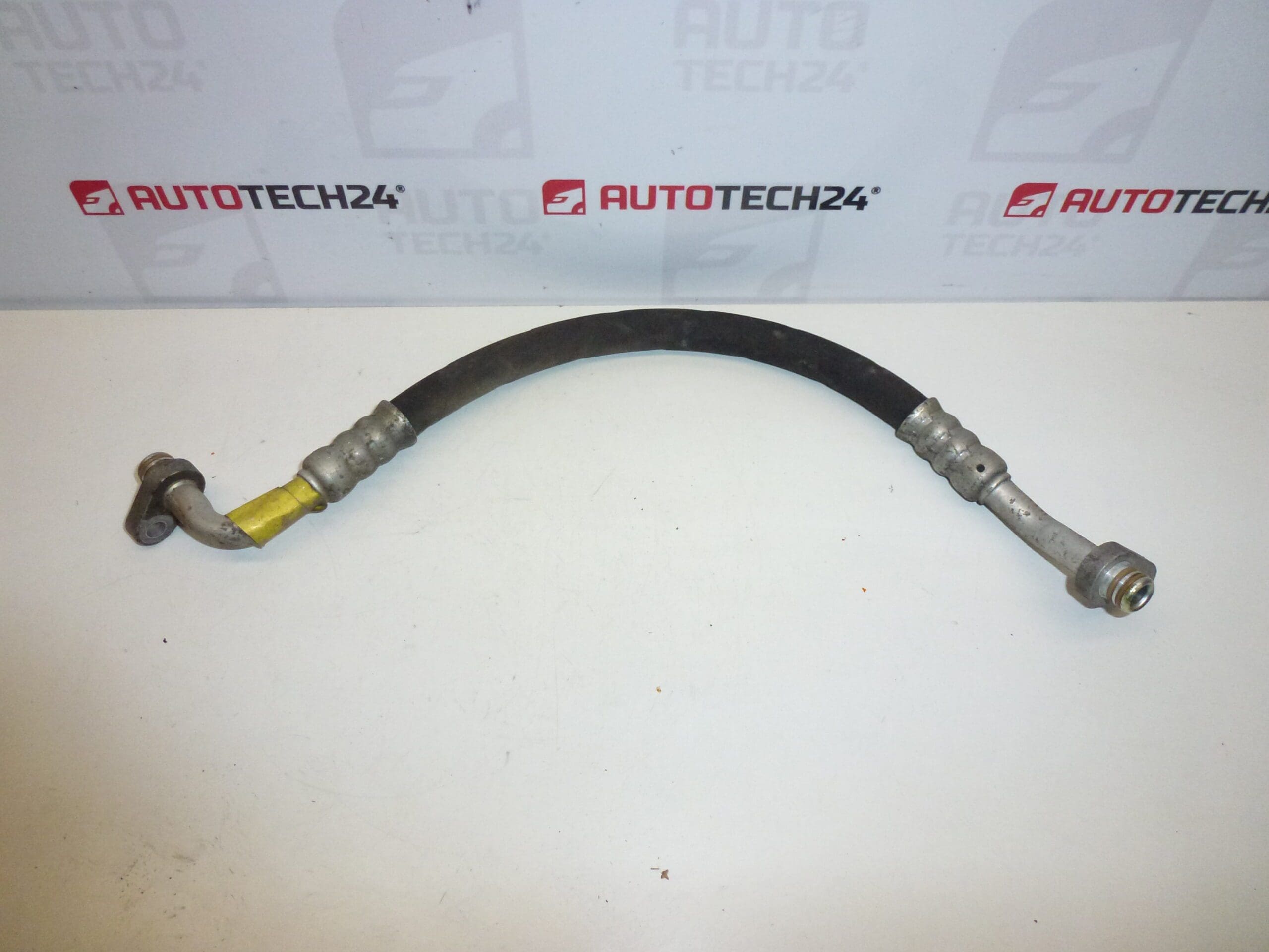 Tuyau de climatisation pour Citroën C4 et Peugeot 307 1,6 16V 6460CG – Image 2