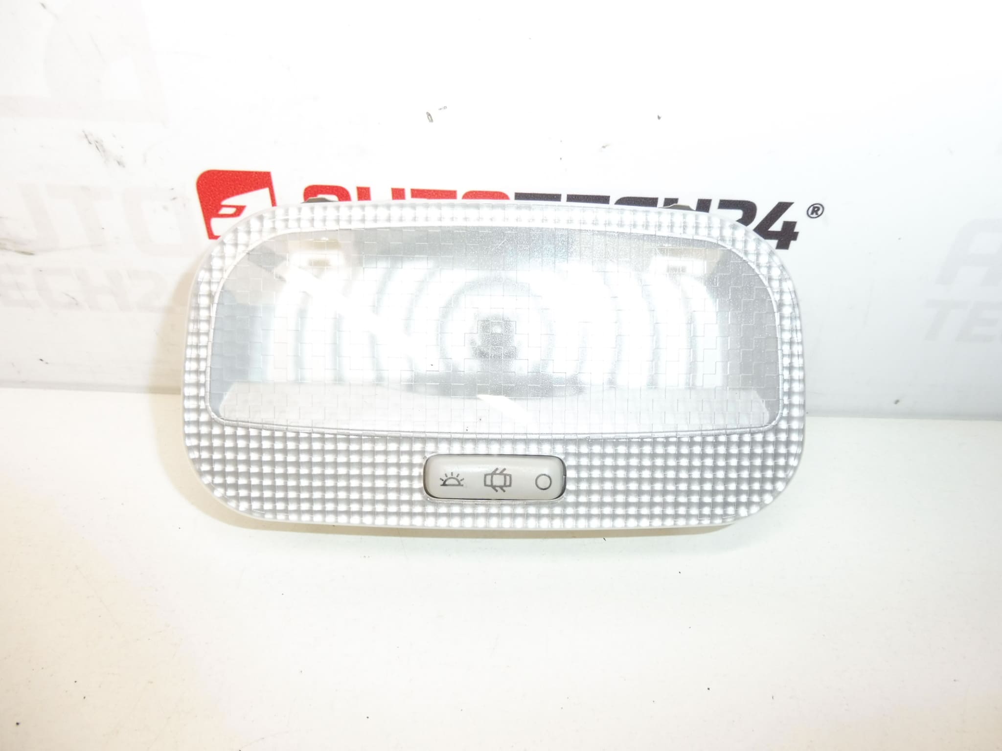 Plafonnier pour Citroën C3 Picasso 9682063980 6362Q6 – Image 2
