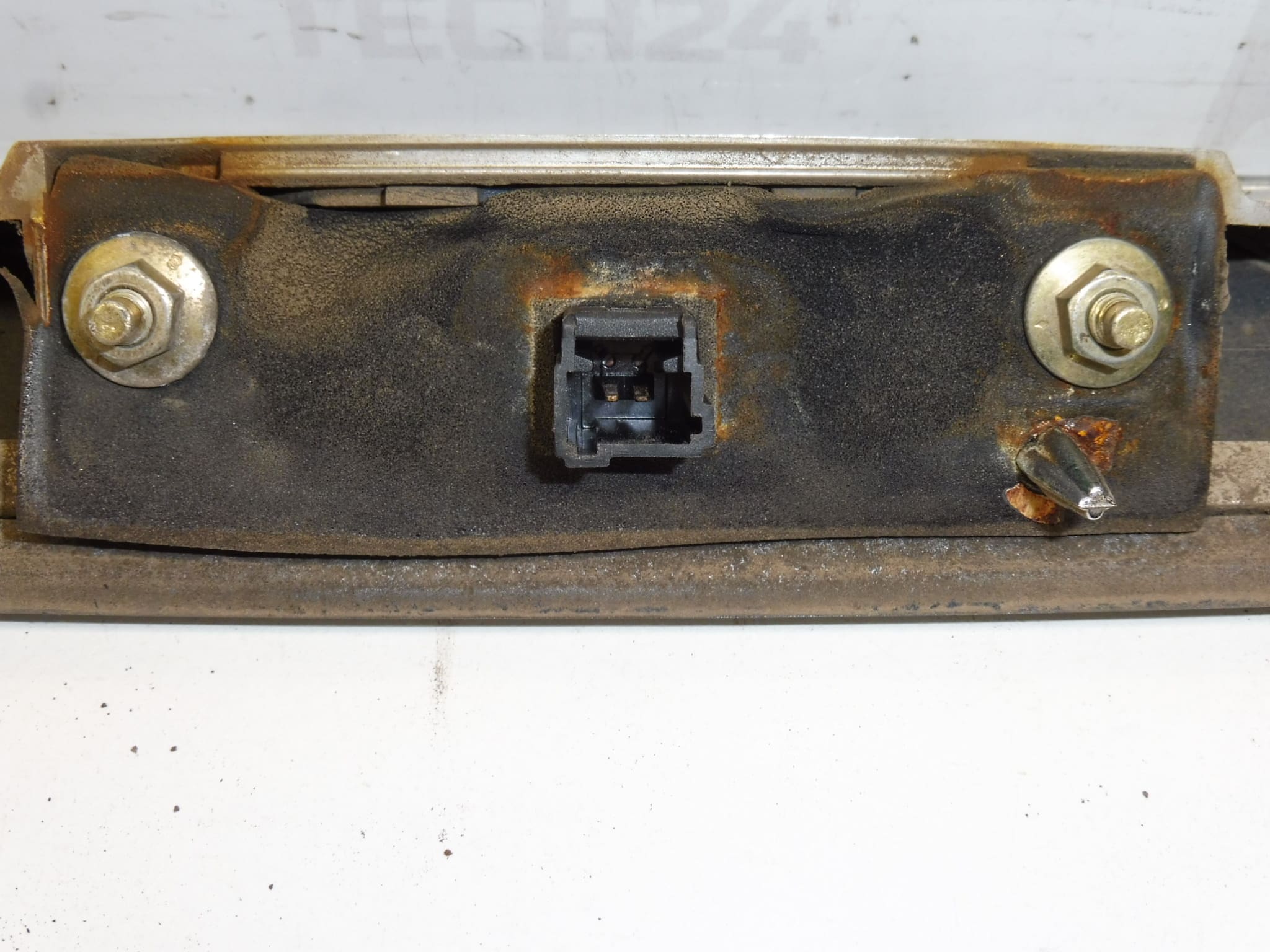 Poignée de hayon arrière pour Citroën C5 Break I et II EZWD 9642543477 – Image 2