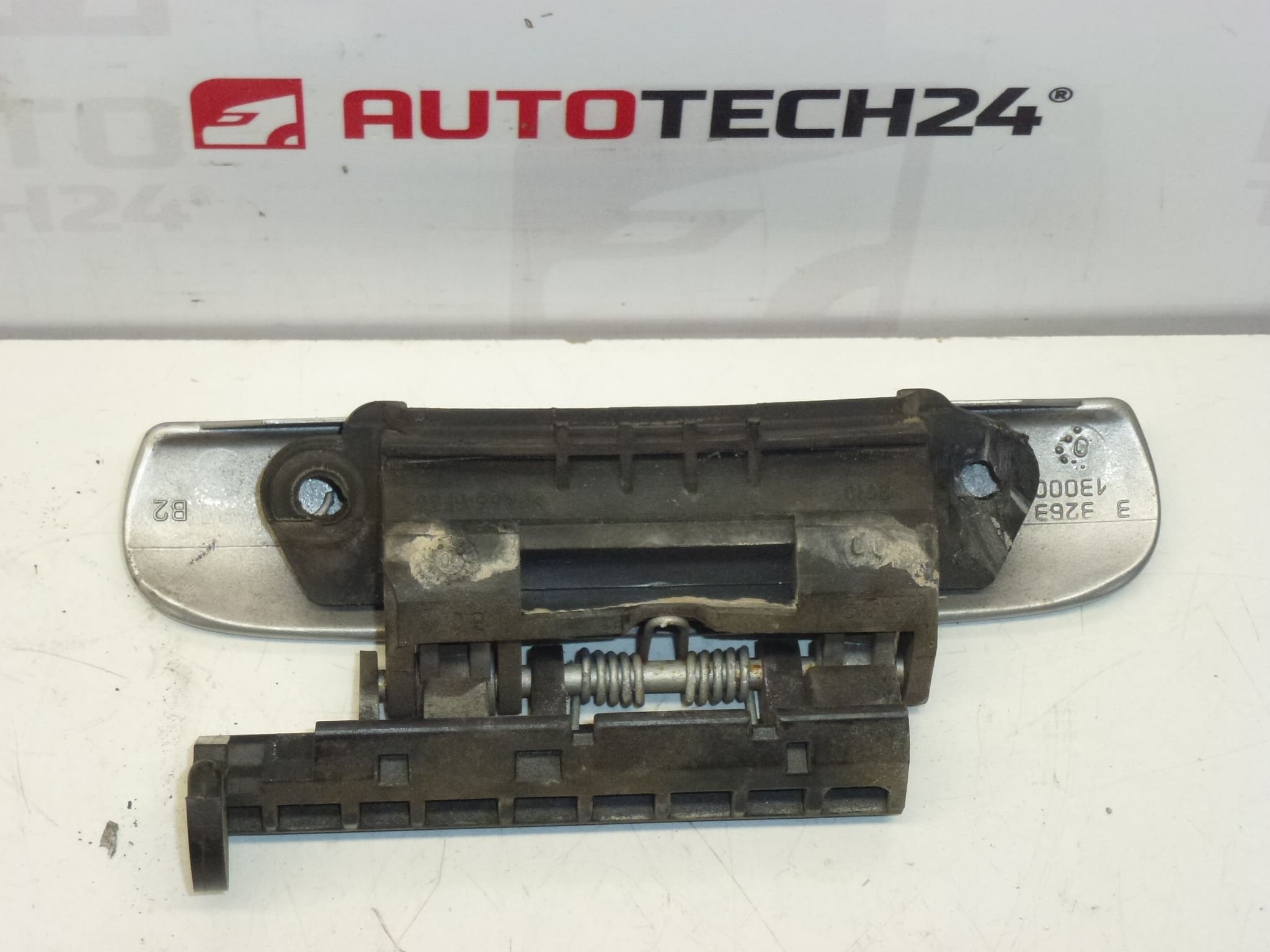 Poignée de Porte Arrière Droite Citroën Xsara EZRC 96334566 9101N5 – Image 2