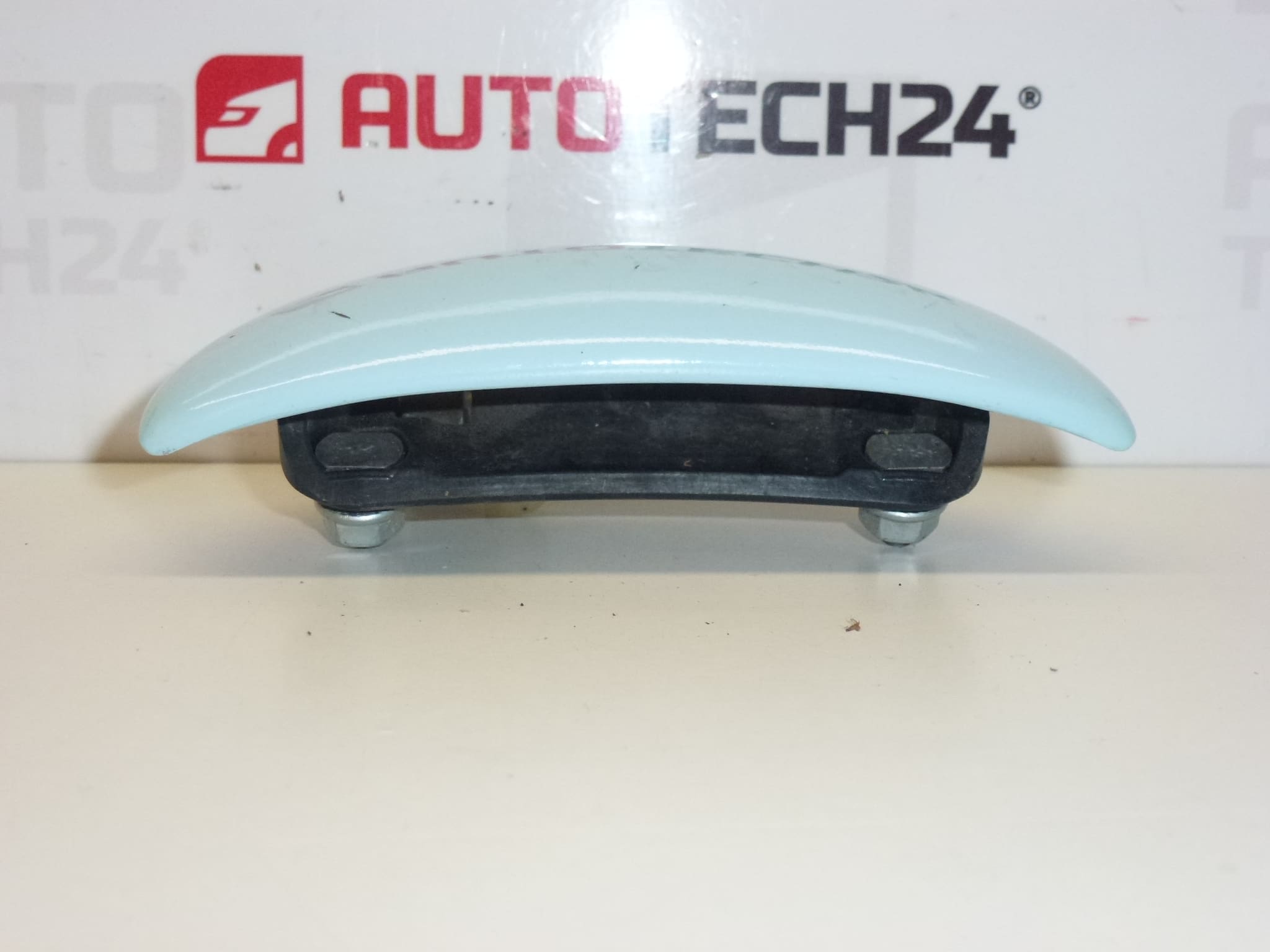 Poignée de porte avant droite bleu clair pour Citroën C1 et Peugeot 107 (9101AH) – Image 2