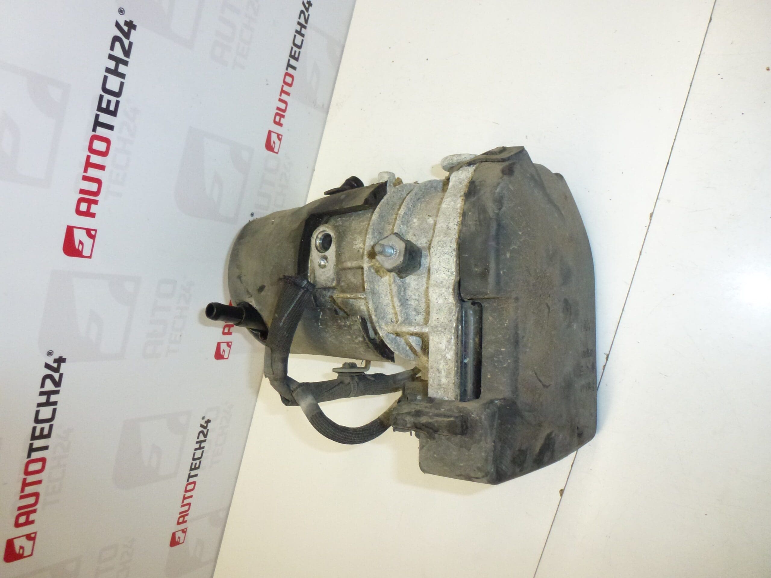 Pompe de direction assistée électrique TRW d'occasion pour Citroën C5 III (X7) - 9633173780 / 4008E2 – Image 2