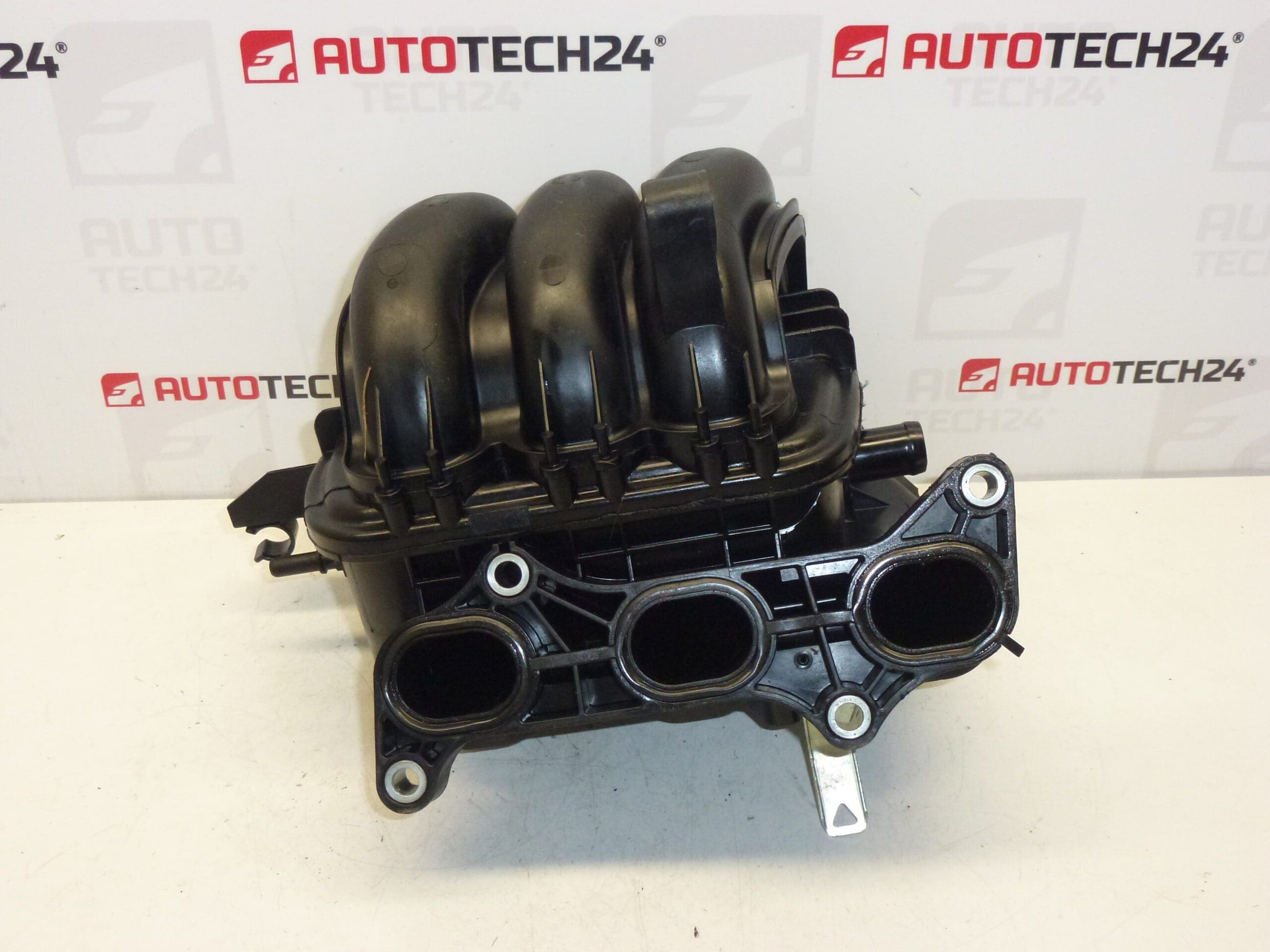 Admission d'air 1.0 1KR Citroën Peugeot 0361Q8 1606496980 – Image 2