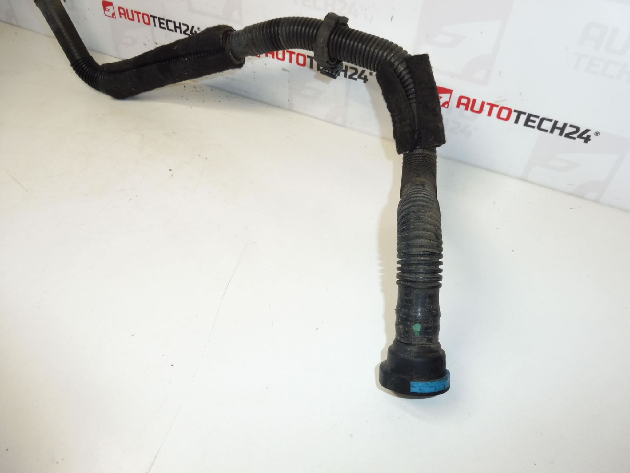 Raccord d'air Citroën Peugeot 1628XF – Image 2