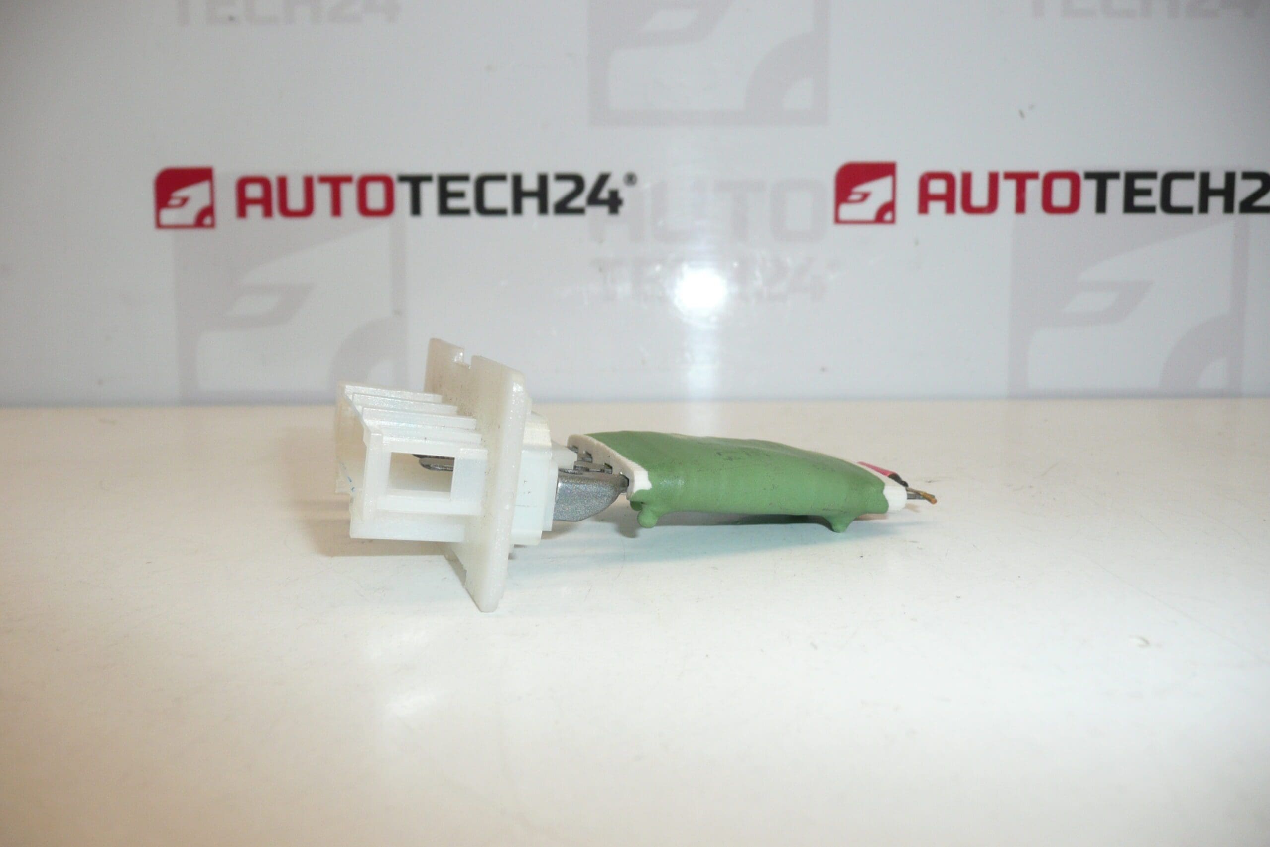 Régulateur de Ventilateur Citroën Peugeot 6445ZA – Image 2