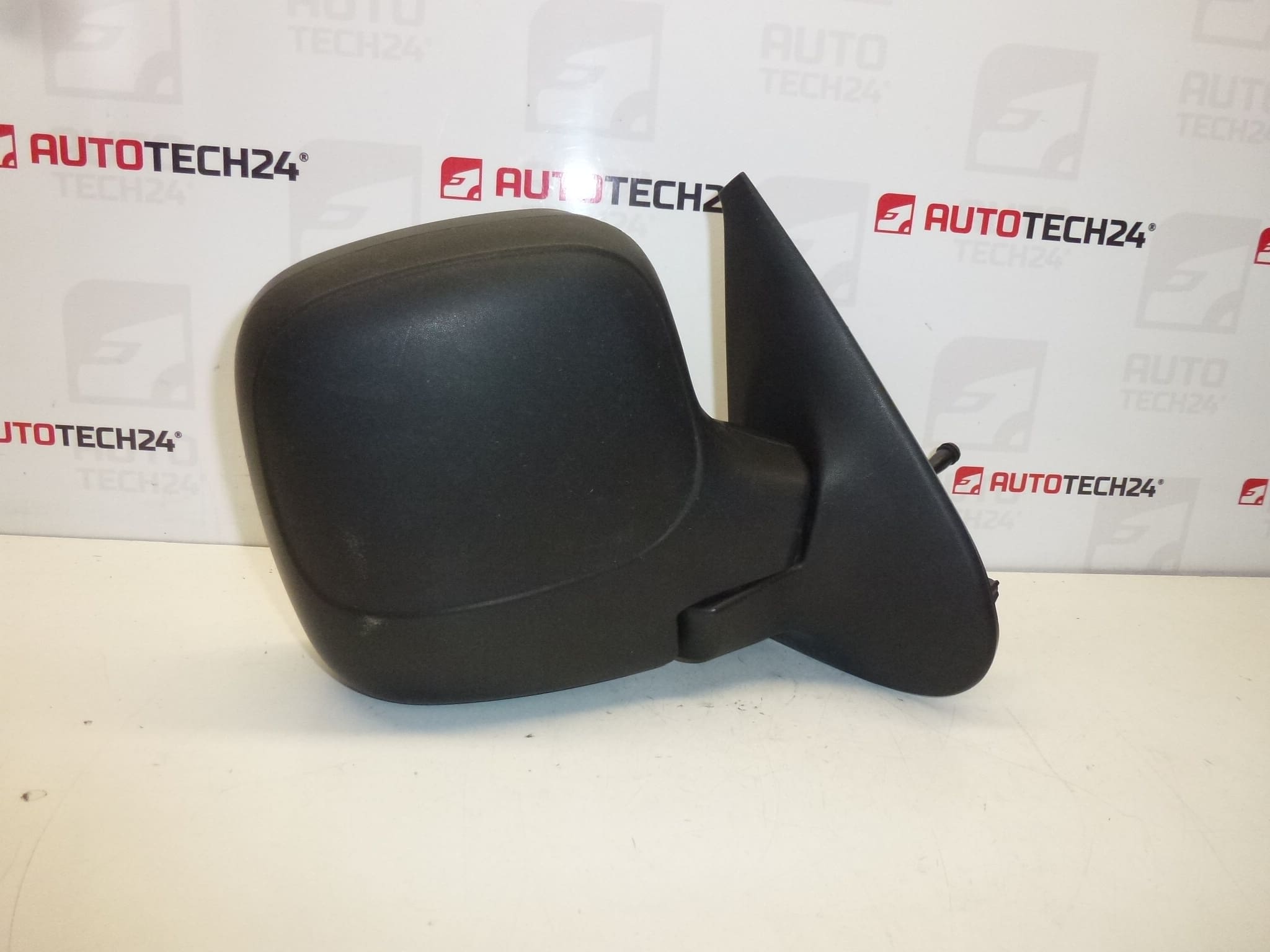 Rétroviseur droit Citroën Berlingo II 96193823XT 8153HR