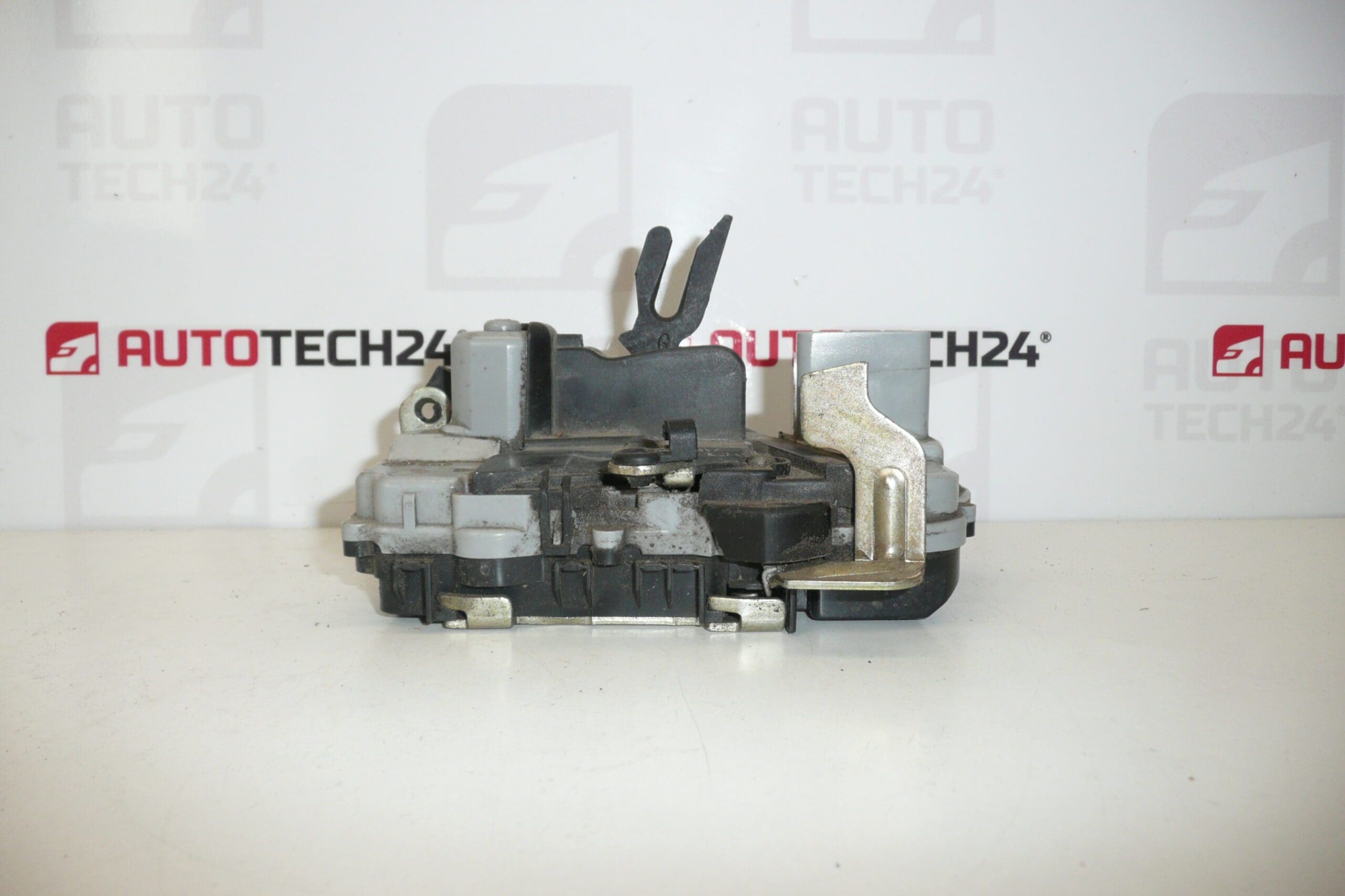 Serrure électrique de porte avant gauche (conducteur) Citroën Xsara 9135H4 – Image 2