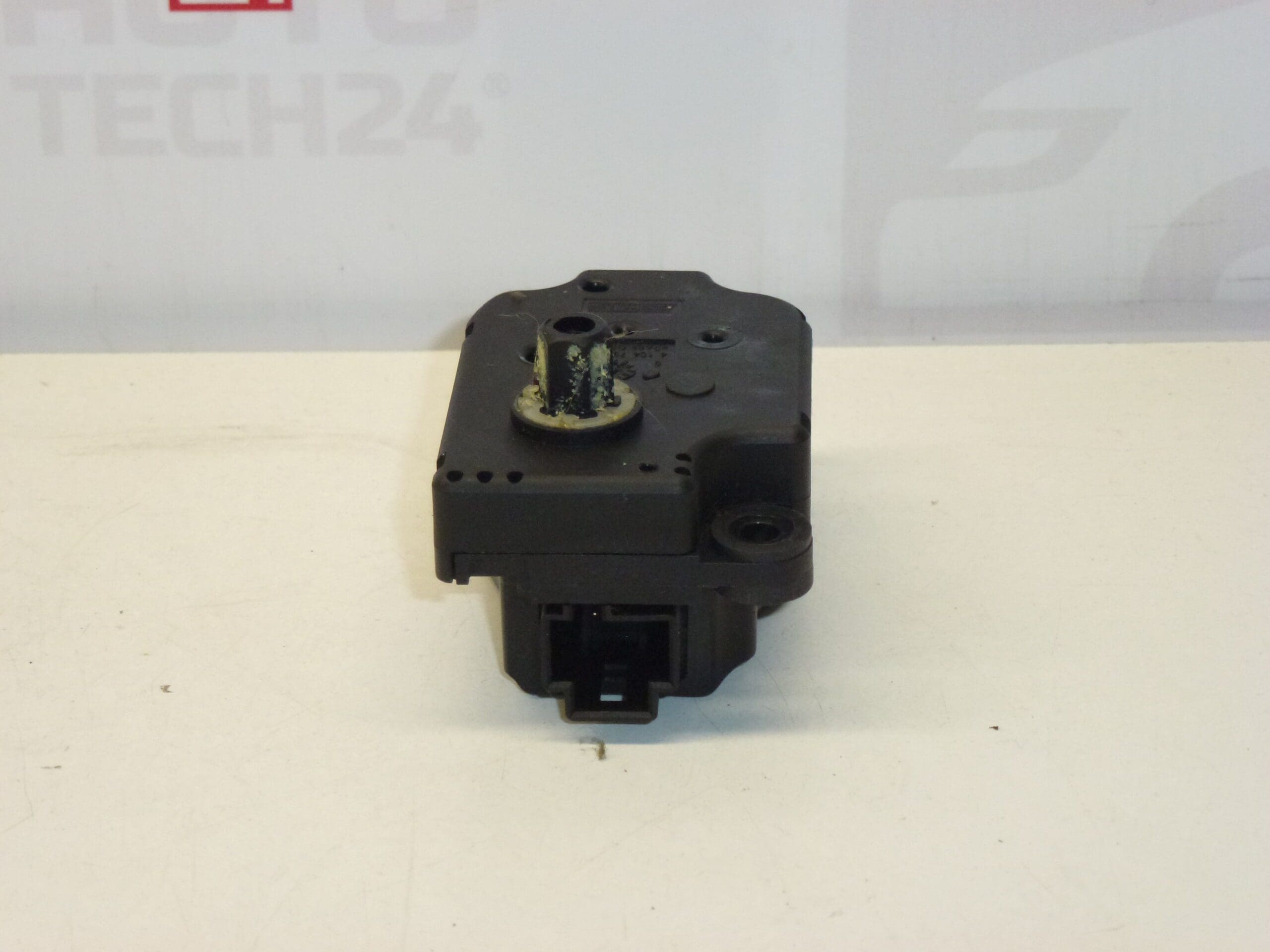 Servomoteur de chauffage BEHR pour Citroën et Peugeot EAD511 6447VA – Image 2