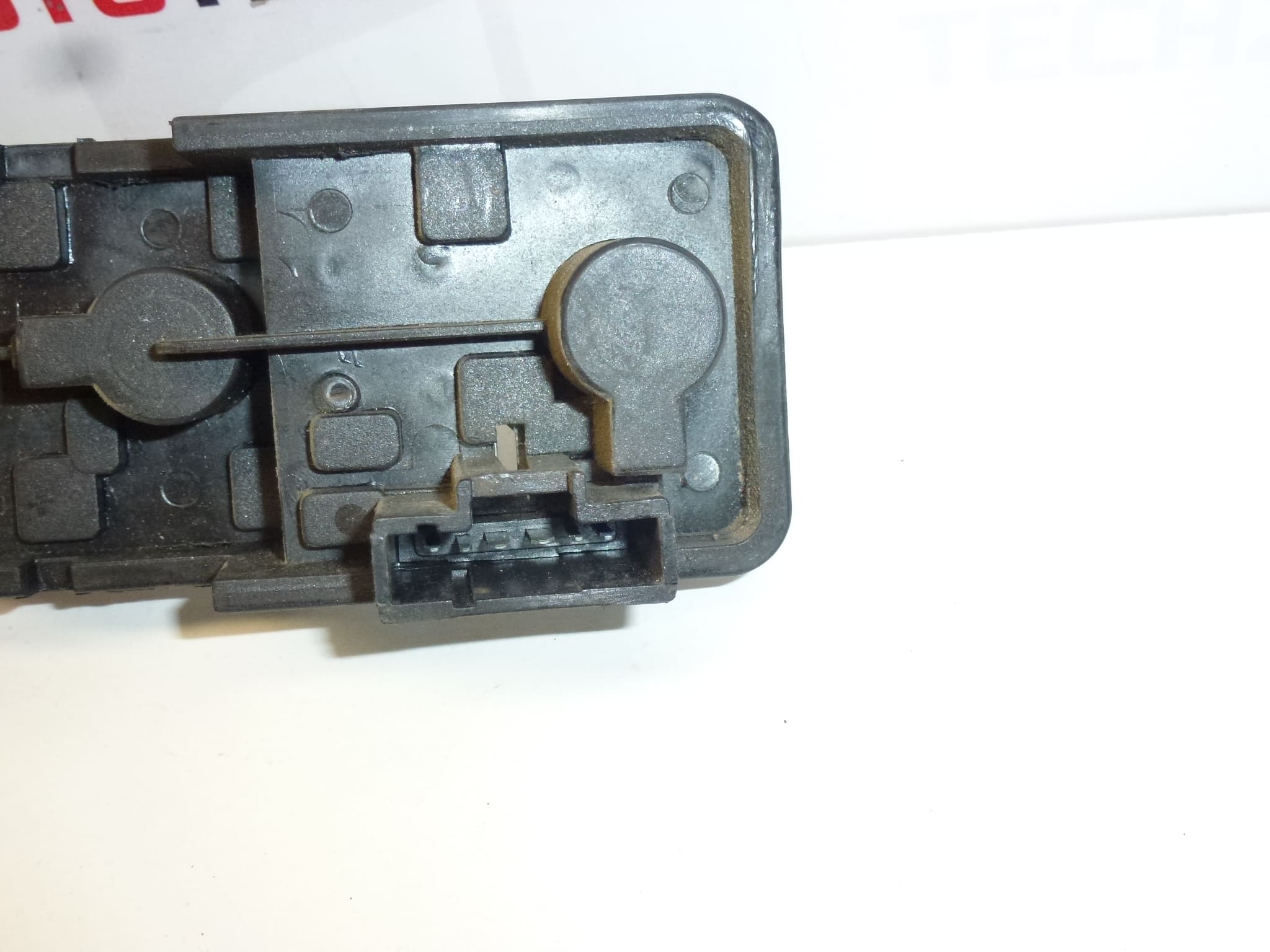 Feu arrière gauche Citroën Xsara Picasso 6350N0 6350T2 – Image 2