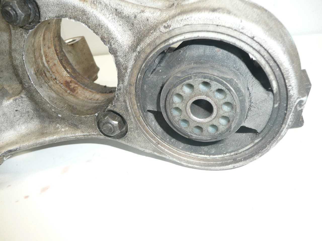 Support moteur Peugeot/Citroën 1807Z0 (d'occasion) – Image 2