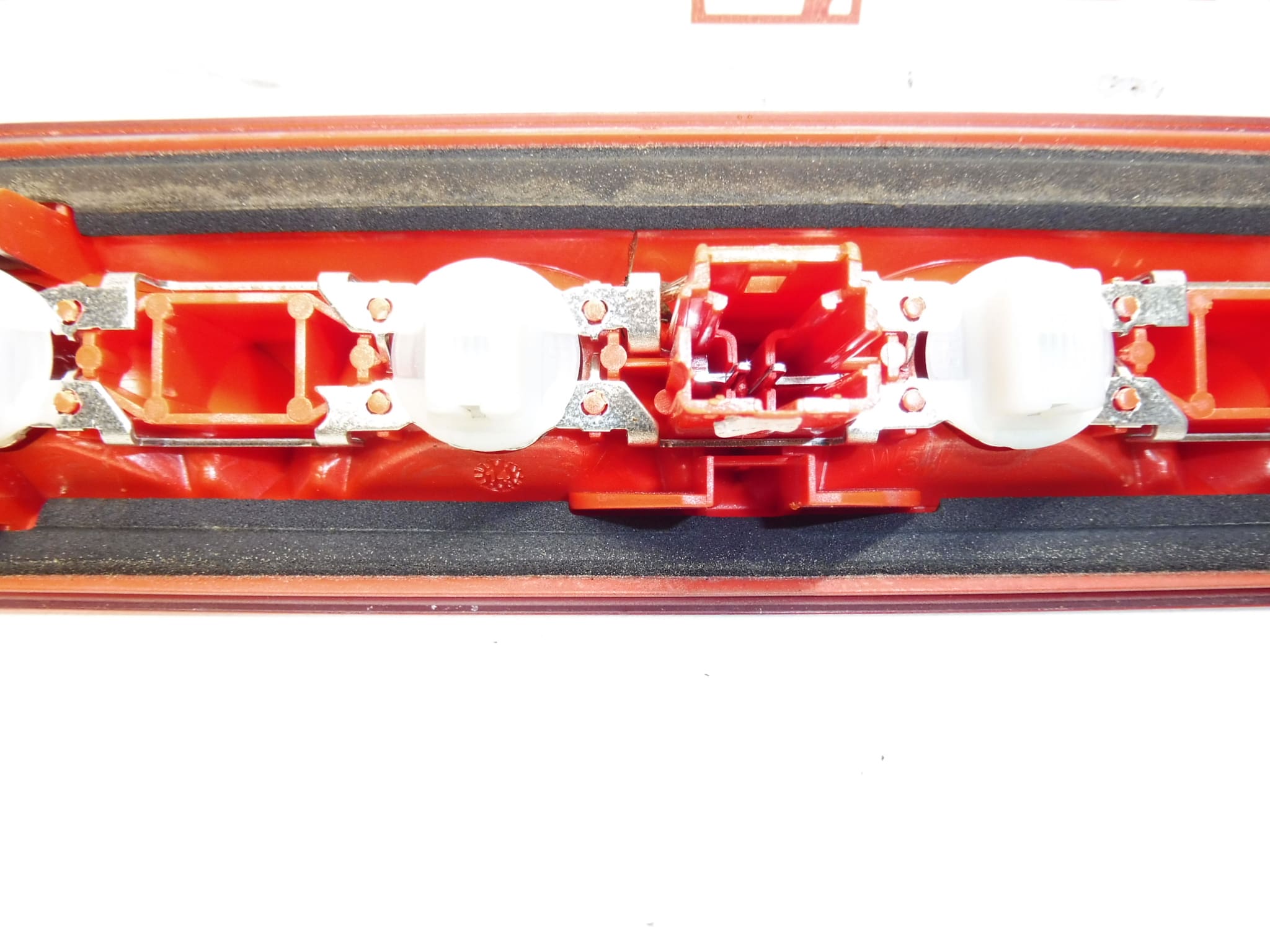 Troisième feu stop Citroën C3 Picasso 6351GK – Image 2