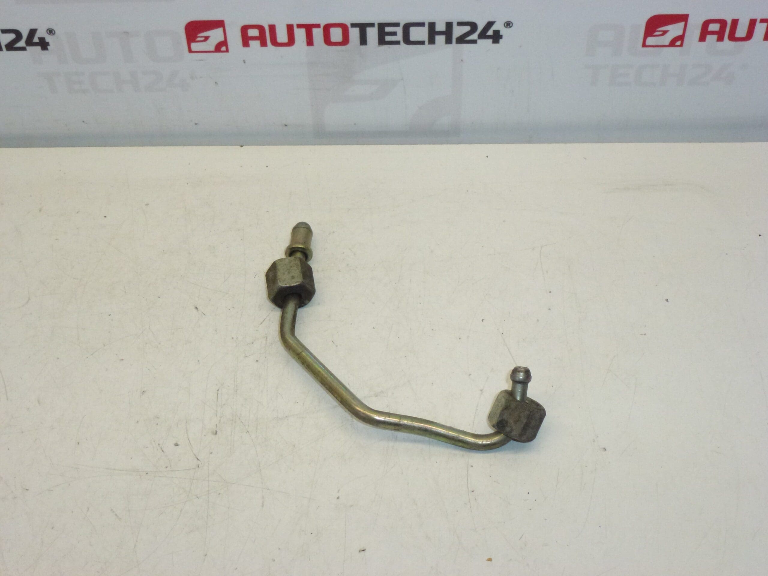 Tube de rampe d'injection Citroën Peugeot 1570C1 – Image 2