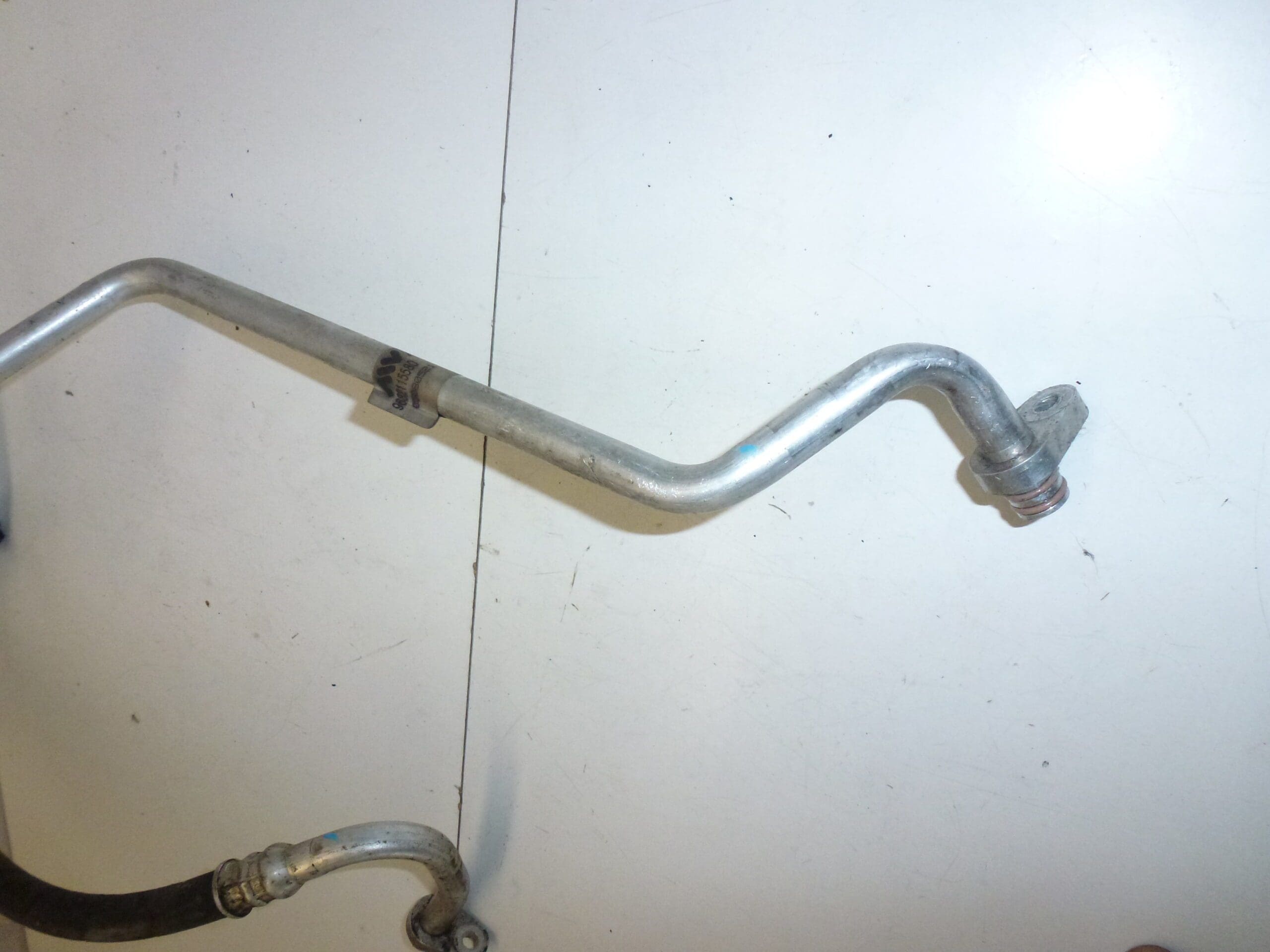 Tuyau de climatisation pour Citroën/Peugeot 9682115580 6477K0 – Image 2