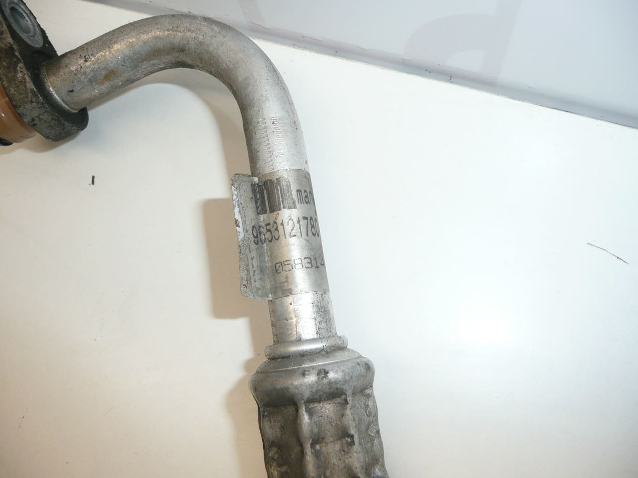 Tuyau de Climatisation Peugeot 206 9653121780 6477KK – Image 2