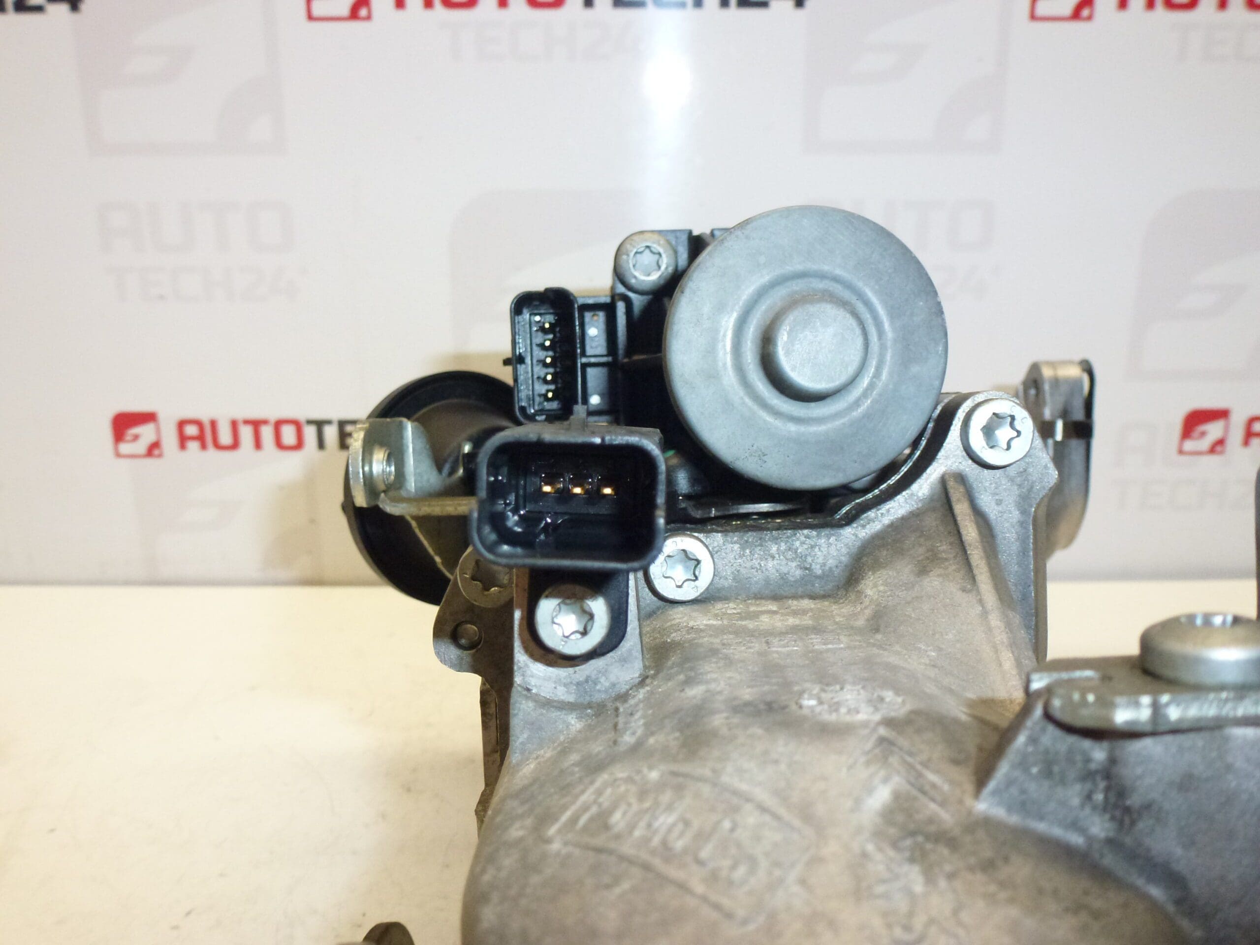 Vanne EGR avec capteur pour 1,4 HDi et 1,6 HDi Citroën/Peugeot 9671187780 1618LC – Image 2