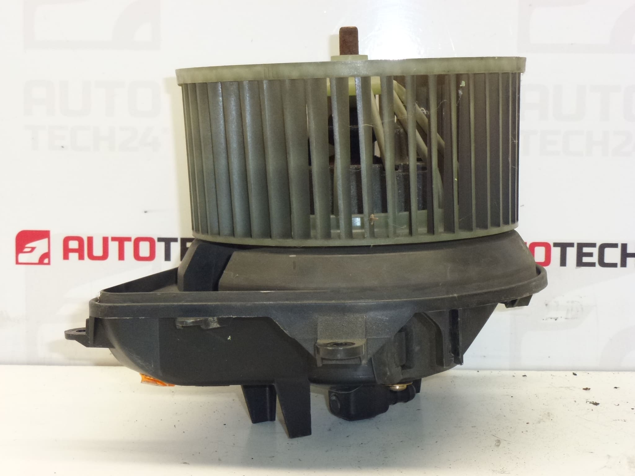 Ventilateur de chauffage Valeo pour Citroën Xsara 6441N0 – Image 2