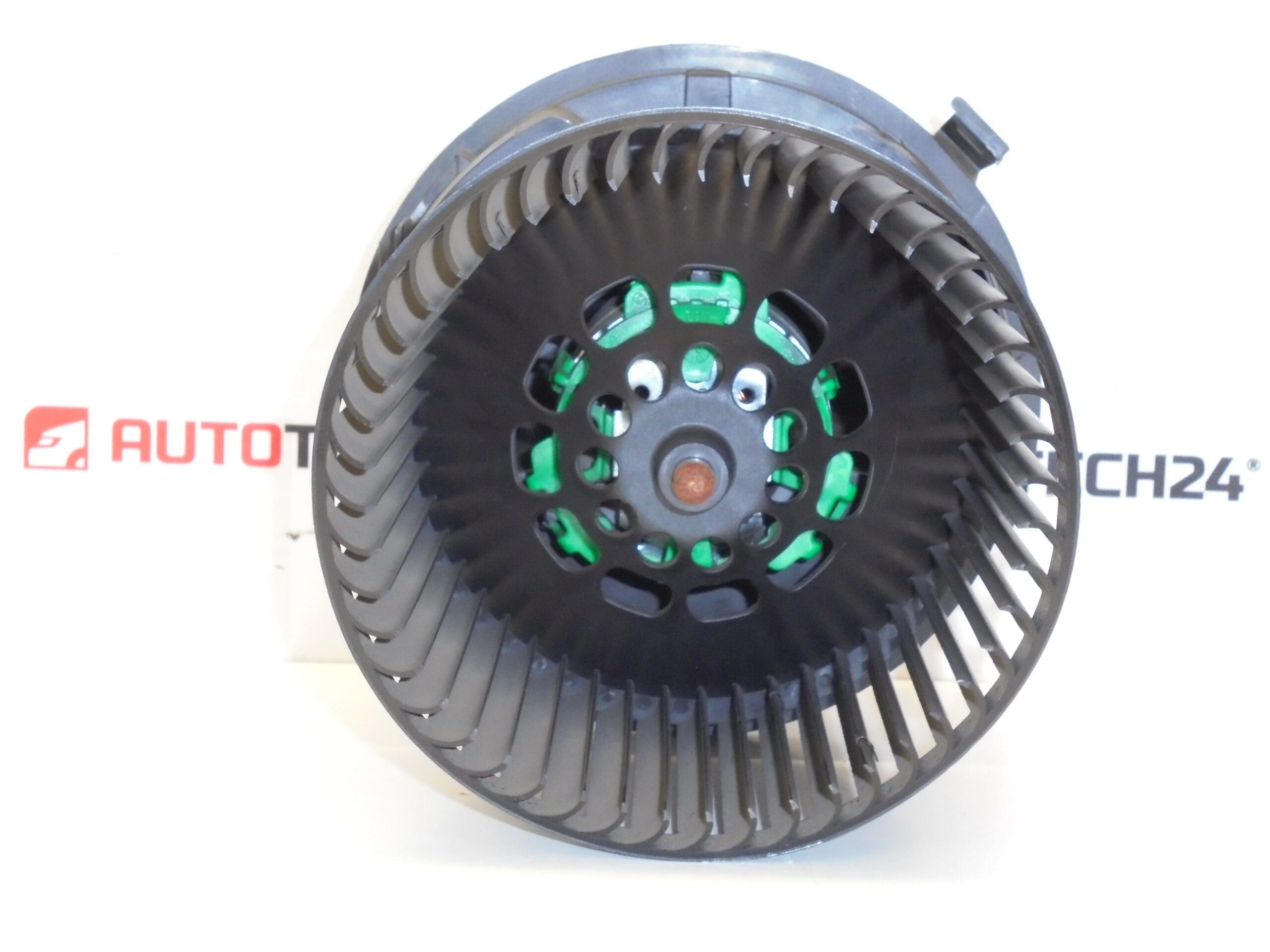 Ventilateur Valeo pour Peugeot 107 / Citroën C1 d'occasion N101812H 6441V0 – Image 2