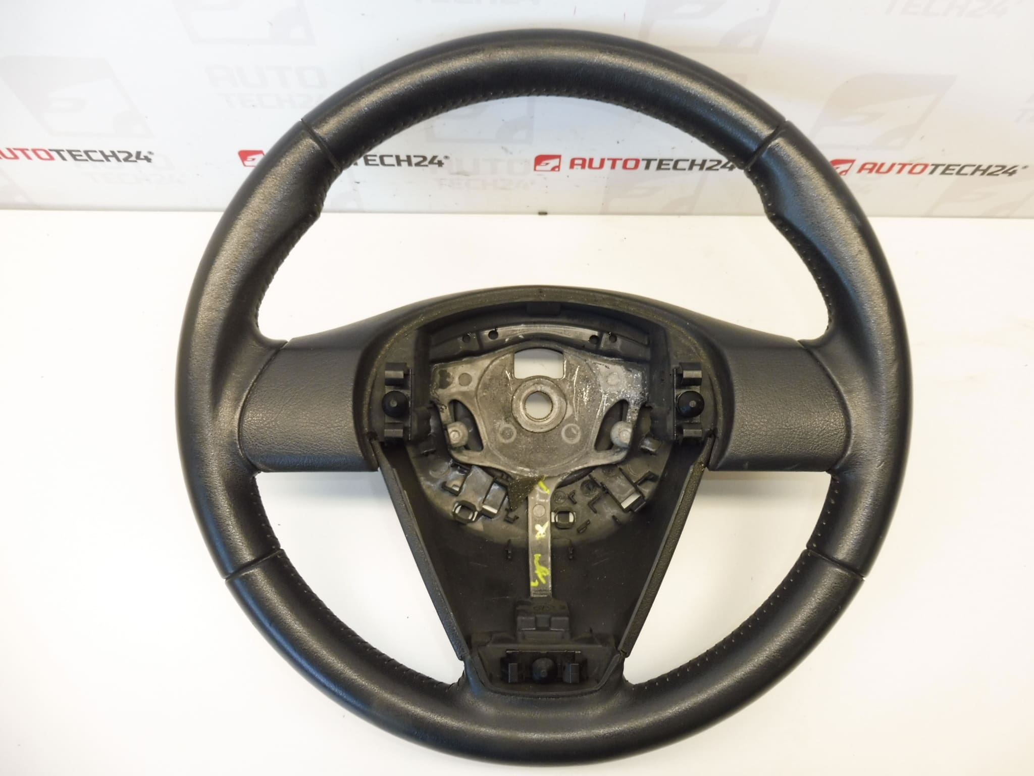 Volant de direction d'occasion pour Citroën C2/C3, réf. 96600962ZE / 4109HA – Image 2