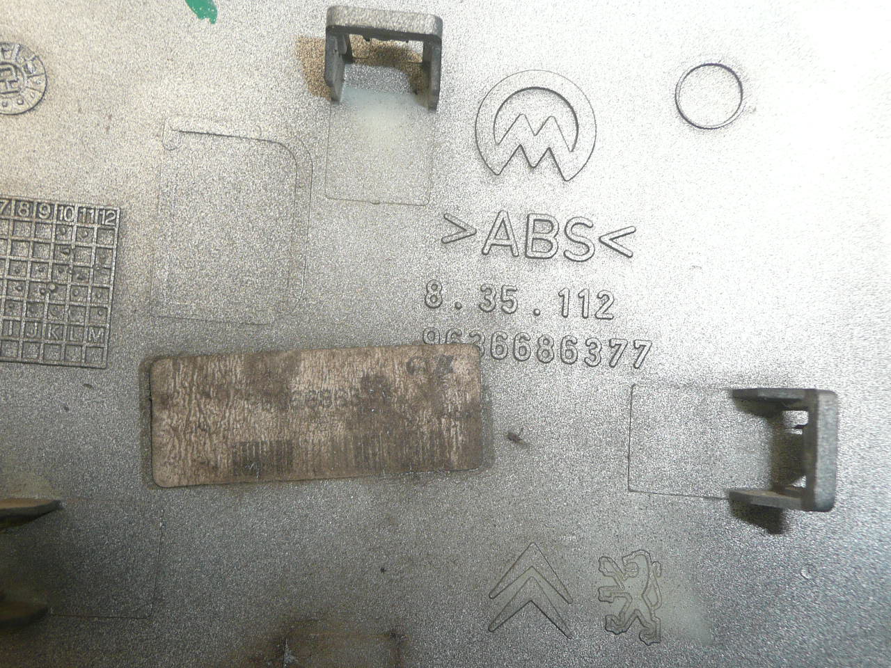 Coque de rétroviseur droit Citroën Peugeot 9636686377 8149C5 EYLC