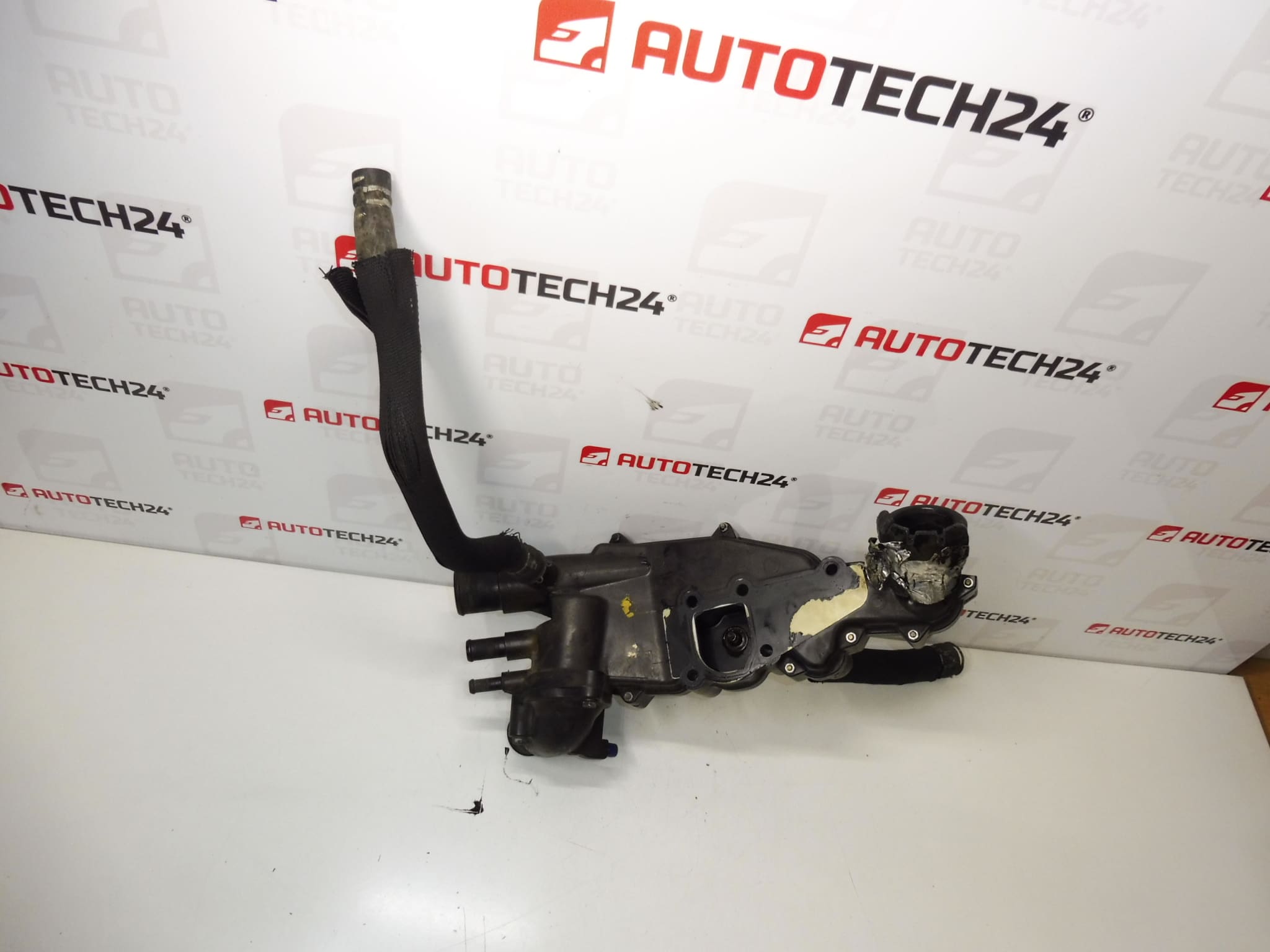 Boitier thermostat Citroën Peugeot 2.2 HDI 9643093480 1336W6