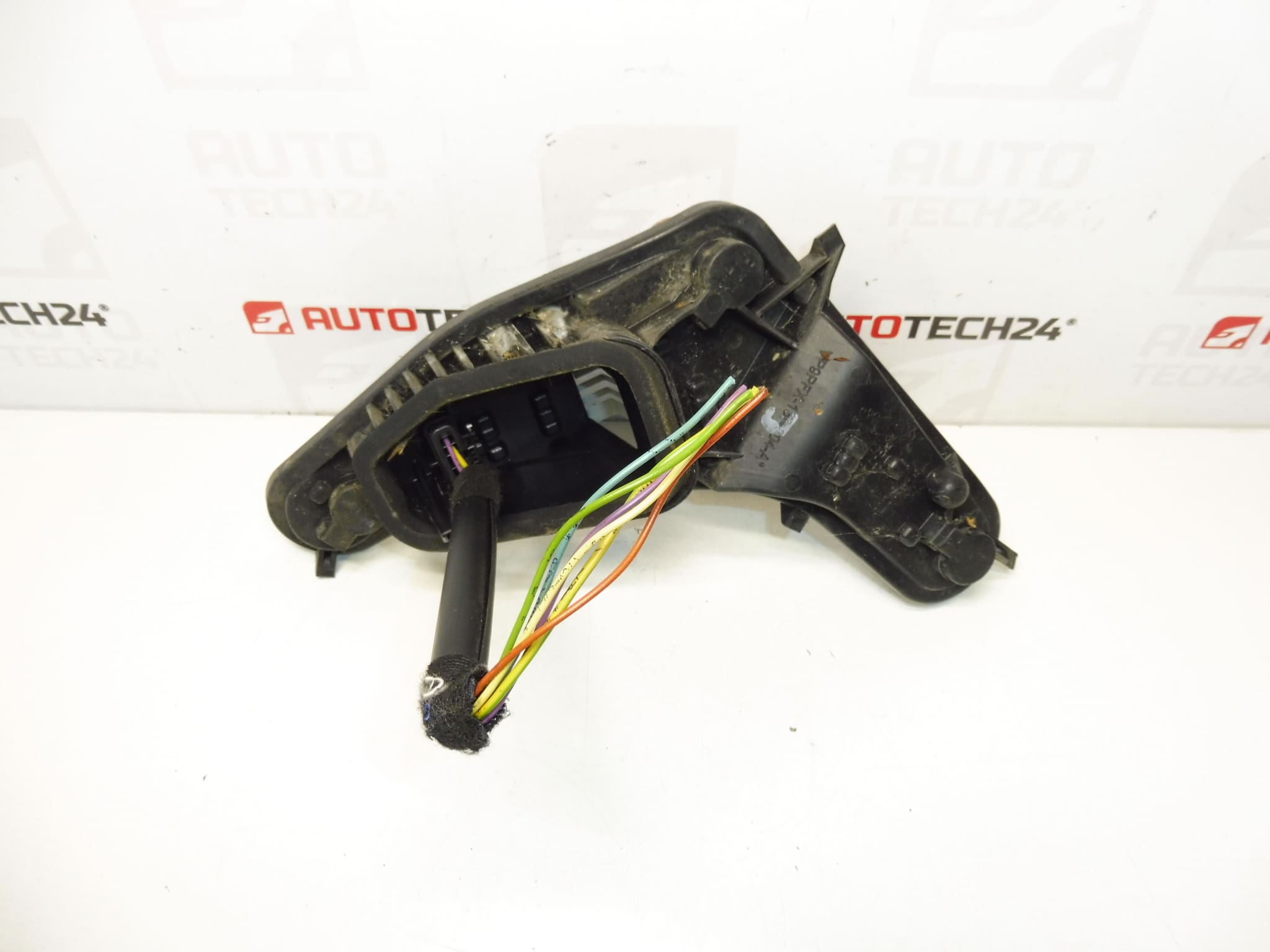 Jeu d'ampoules pour feu arrière droit Peugeot 207 9686565980 6351HQ – Image 2