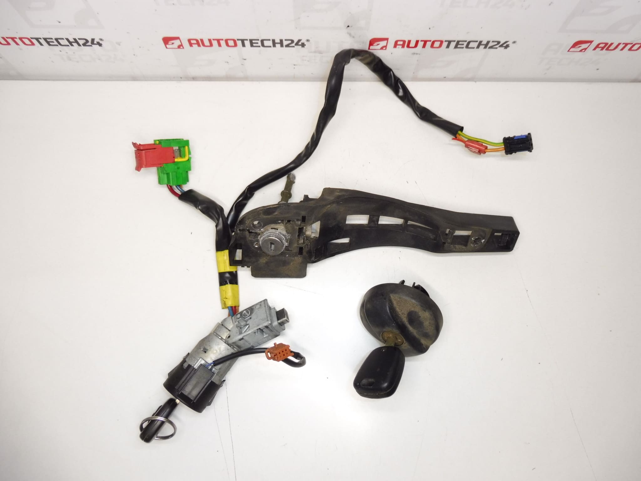 Kit de serrures avec 2 clés pour Citroën C2/C3 4162AG 4162AH 4162CR – Image 2