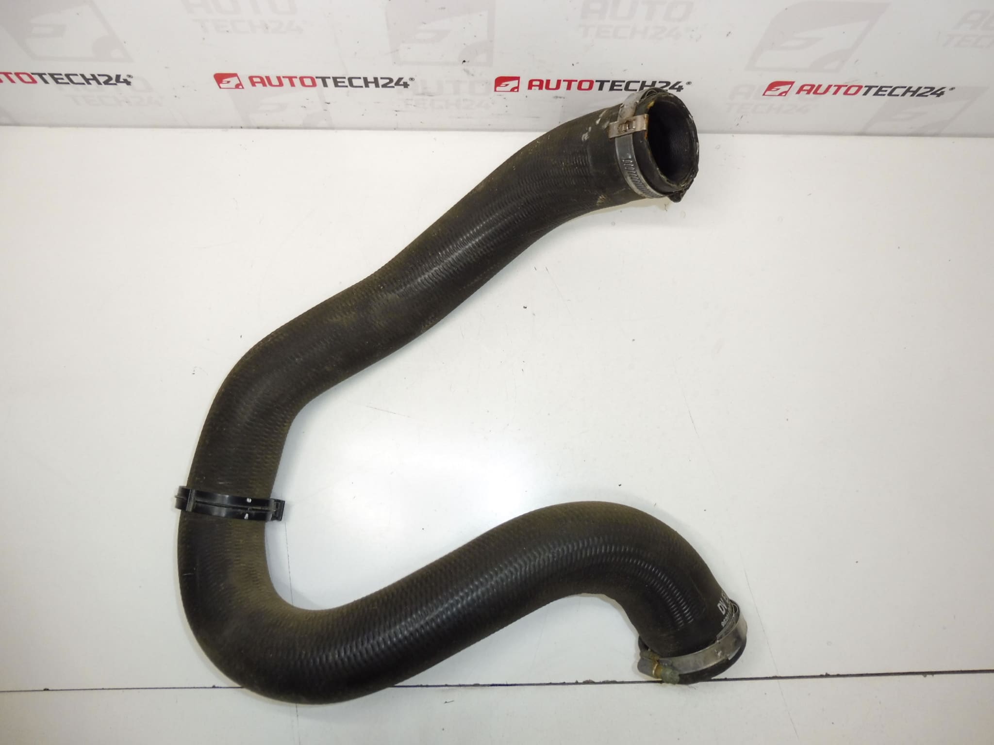 Raccord d'air 1.5 HDi pour Citroën et Peugeot 9820100780 – Image 2