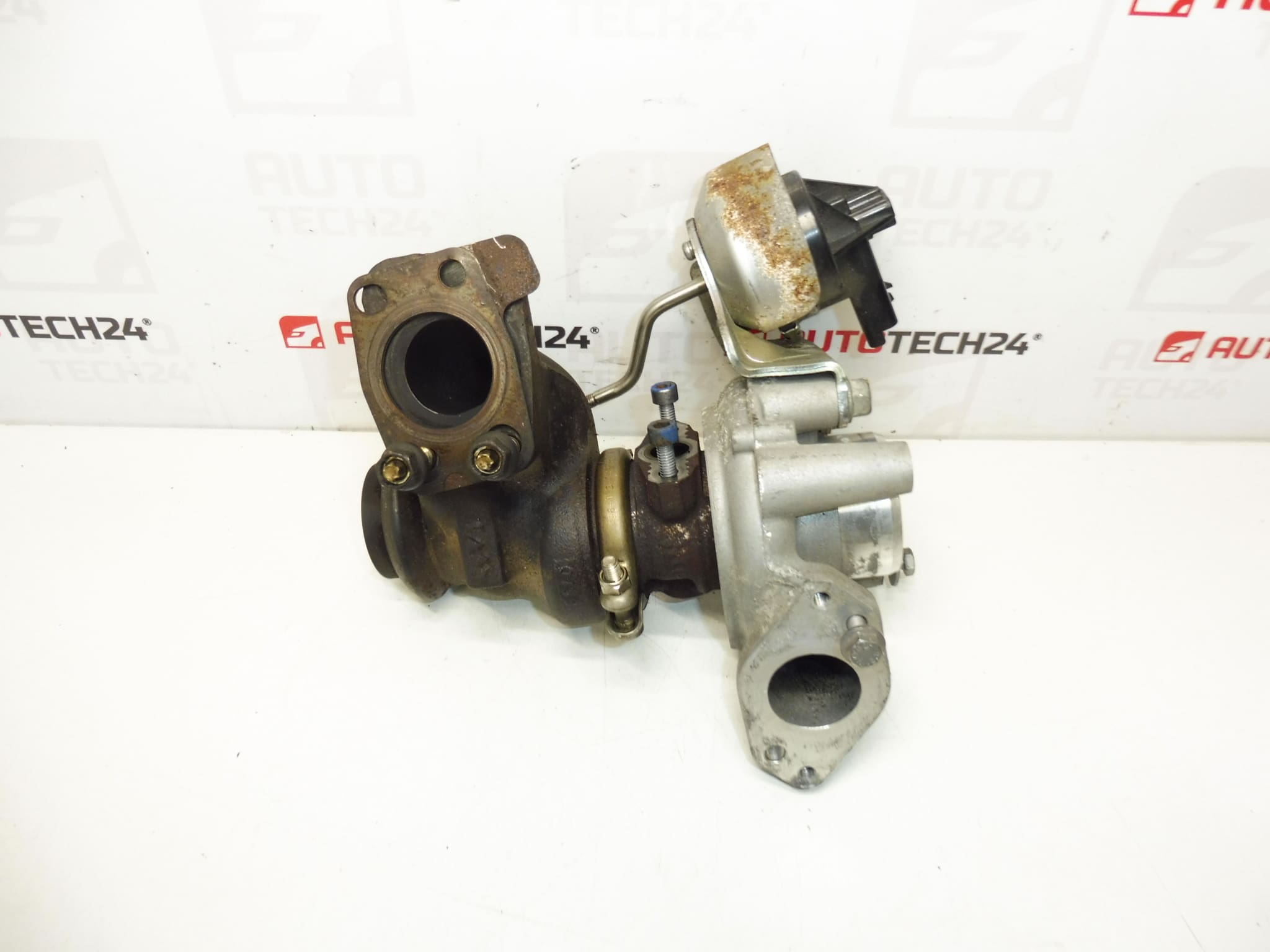 Turbo pour Citroën/Peugeot 1.5 HDi 64 000 km 9813245480 1631887280 – Image 2