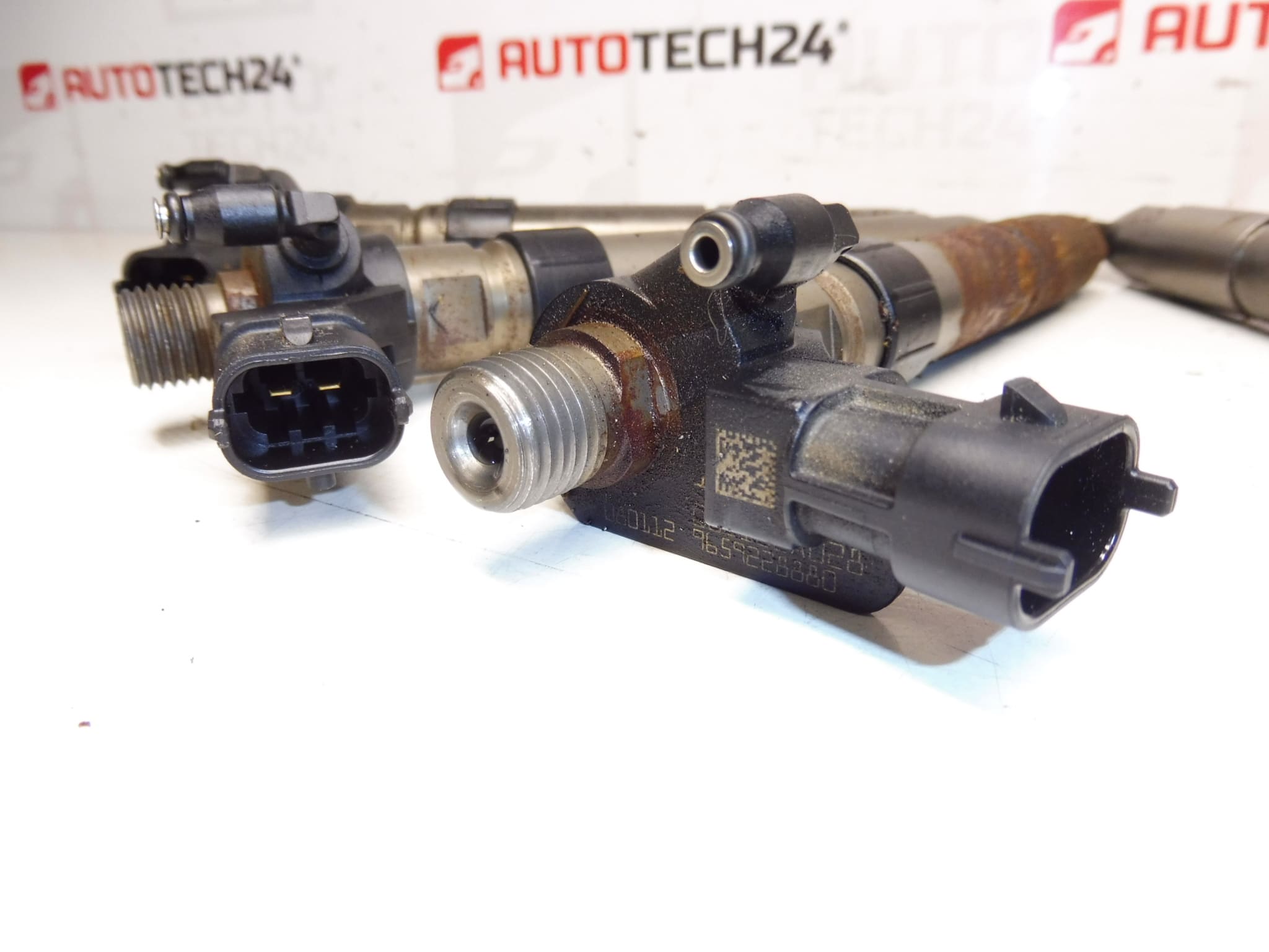 Kit d'injecteurs Bosch 2,2 HDi - 128 000 km - 044515025 1980J8 9659228880 – Image 2