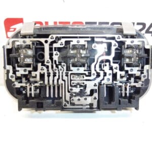 Plafonnier avant Citroën Peugeot 9682063880 6362V0