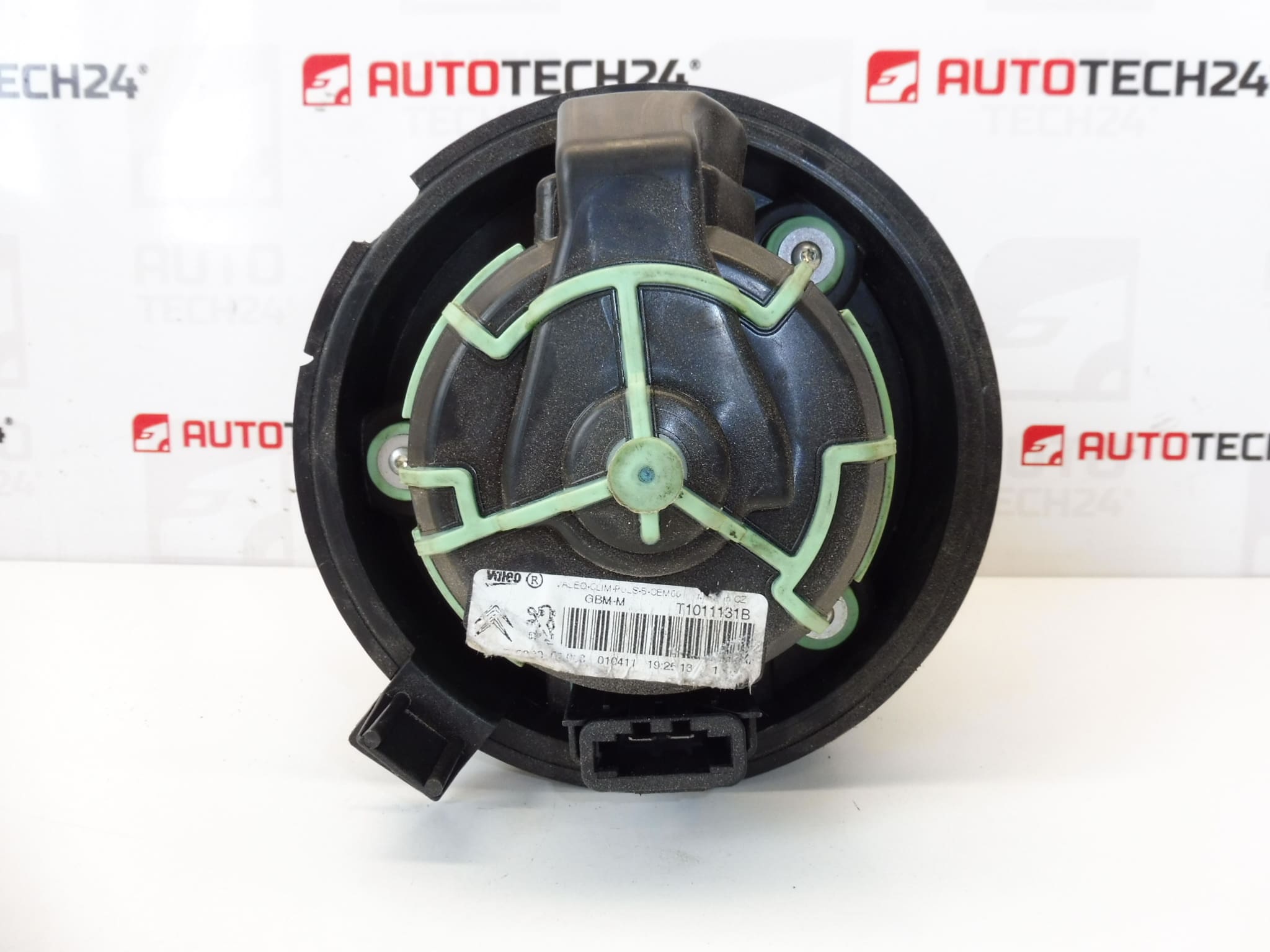 Ventilateur de chauffage Valeo Citroen Peugeot T1011131B 6441CZ