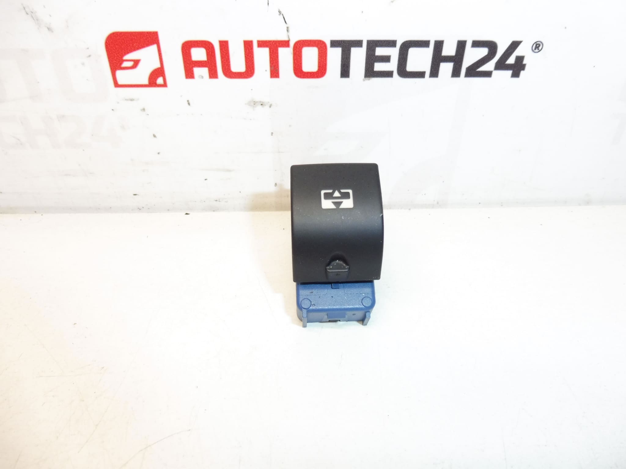 Citroën Peugeot Commande de toit ouvrant 96565343XT 649032