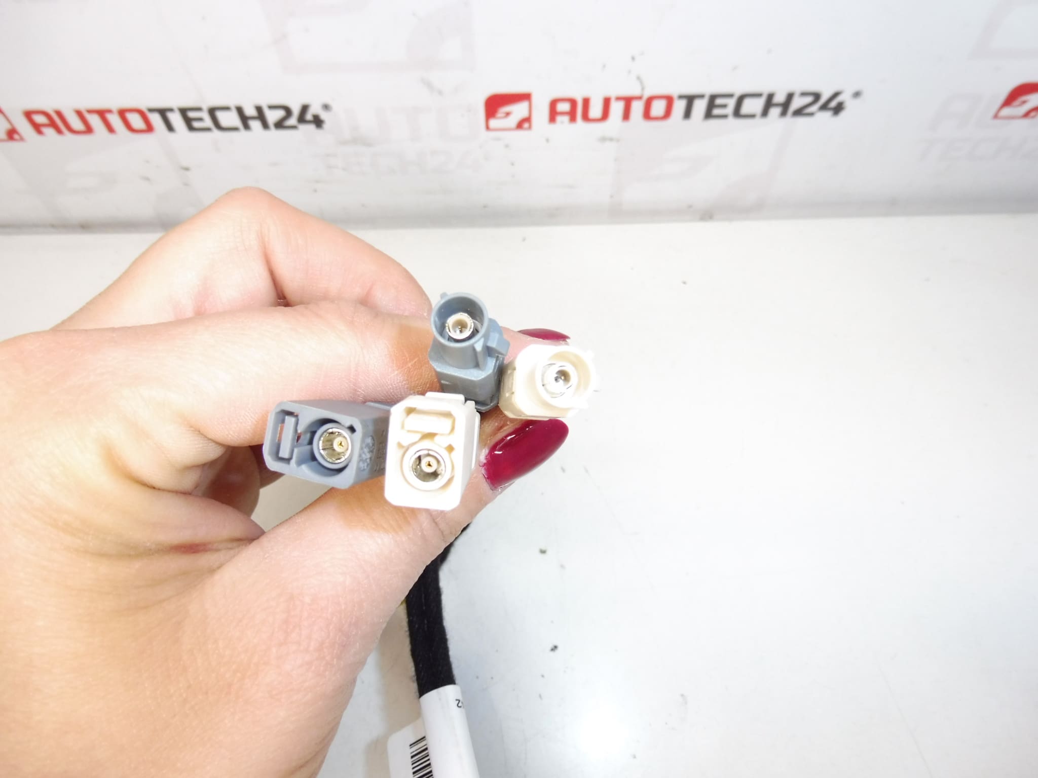 Faisceau de câbles d'antenne pour Citroën C4 II (B7) et DS4 - 9675654480, 6587C8 – Image 2