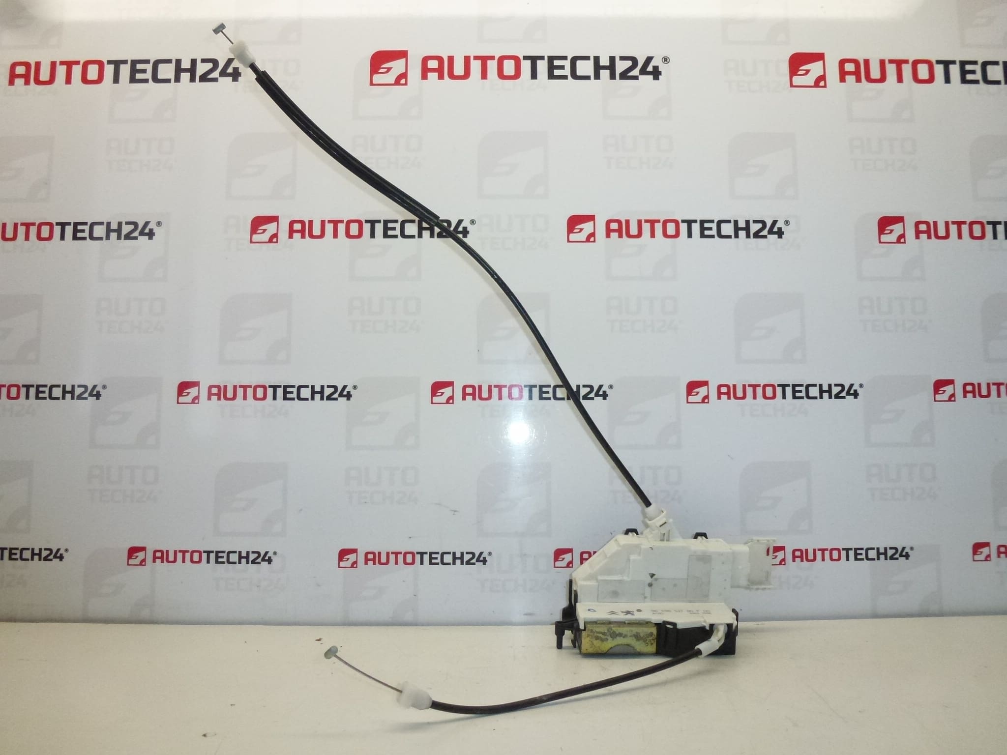 Moulage De Porte Arrière Pour Mercedes Viano 3.2L 2004 - Droite, Numéro 6396902862, En ABS, Finition Luxe