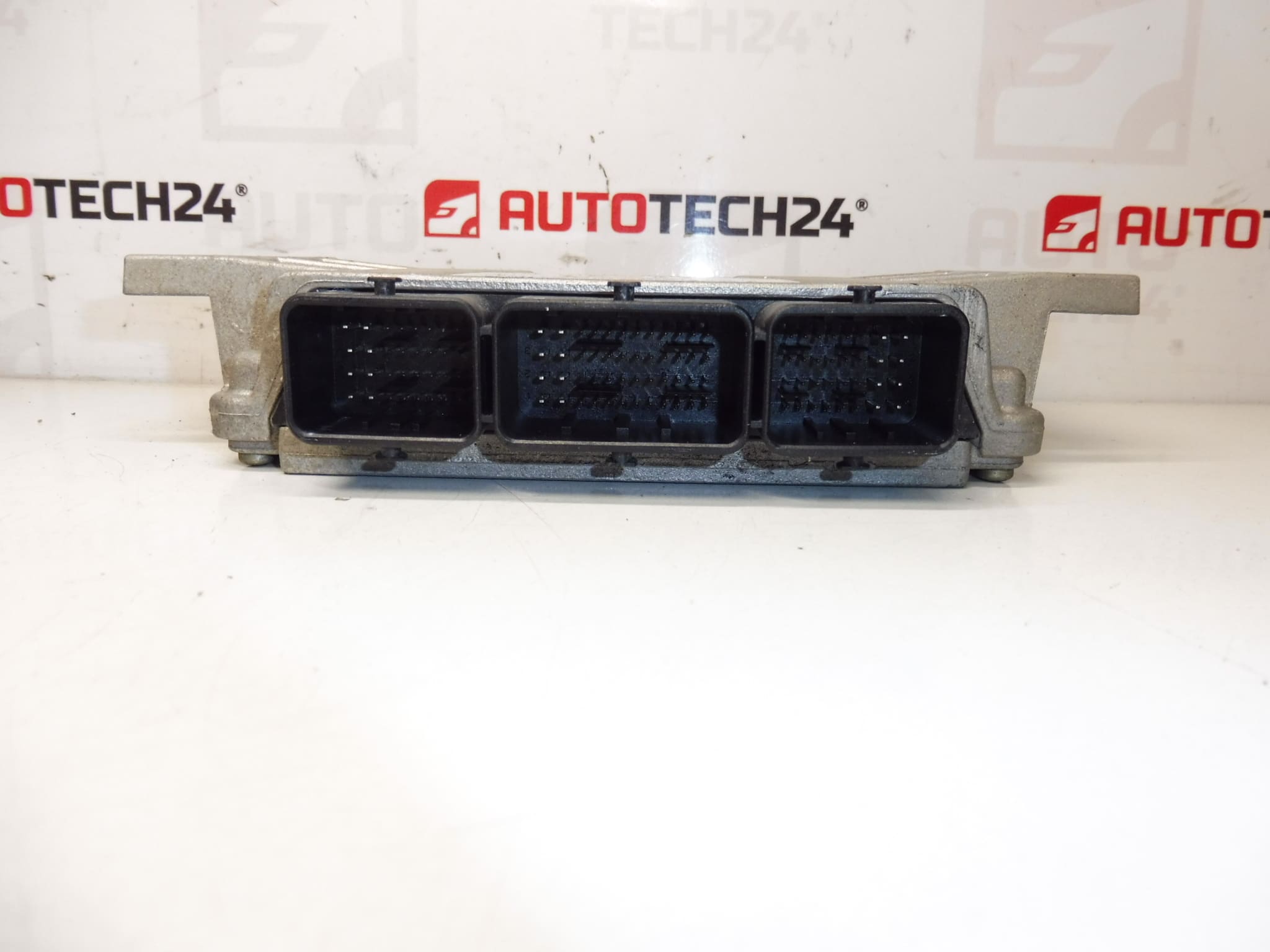 Calculateur moteur d'occasion IAW 6LP2.05 - réf. 9653979480 / 9657429380 – Image 2